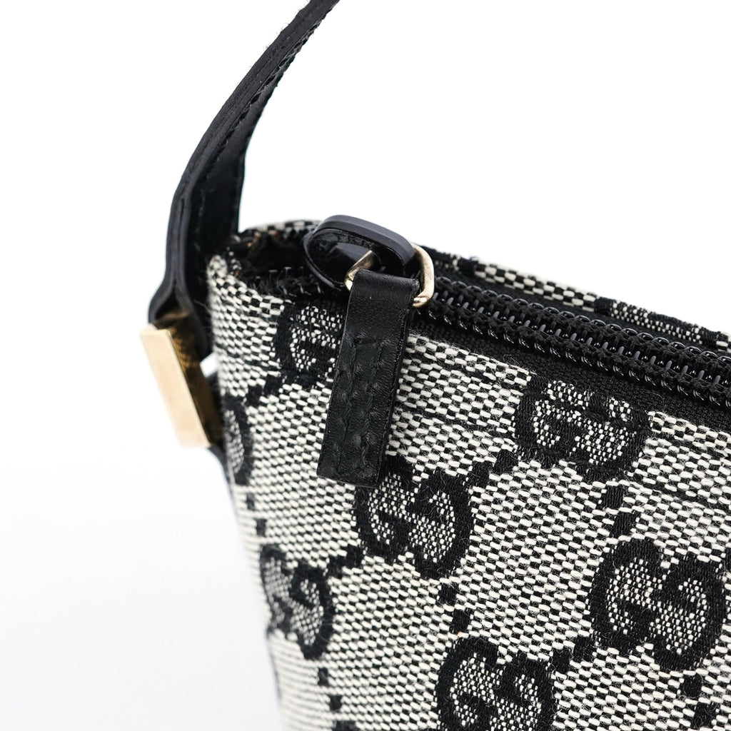 039 1103 Grey GG Boat Pochette
