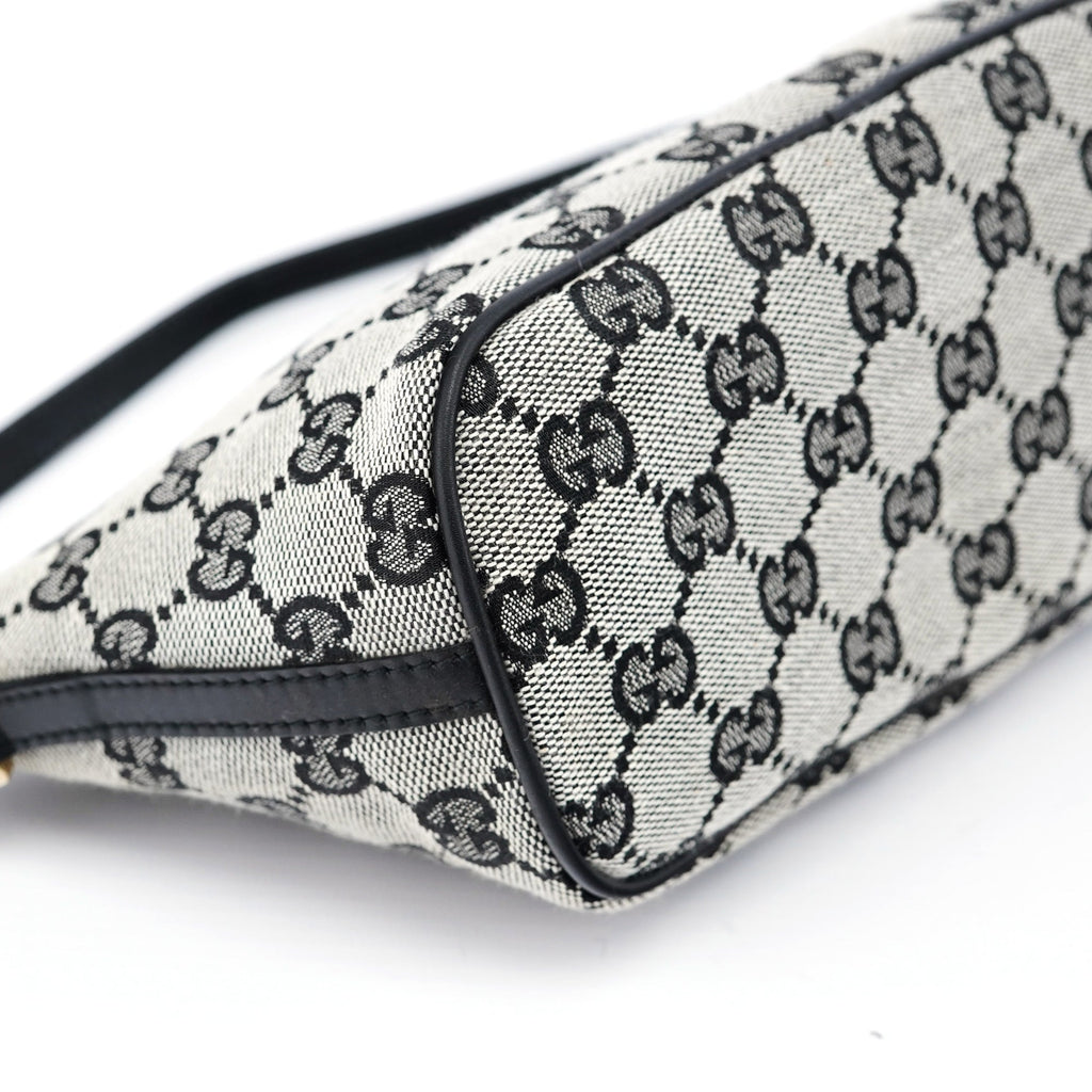 039 1103 Grey GG Boat Pochette