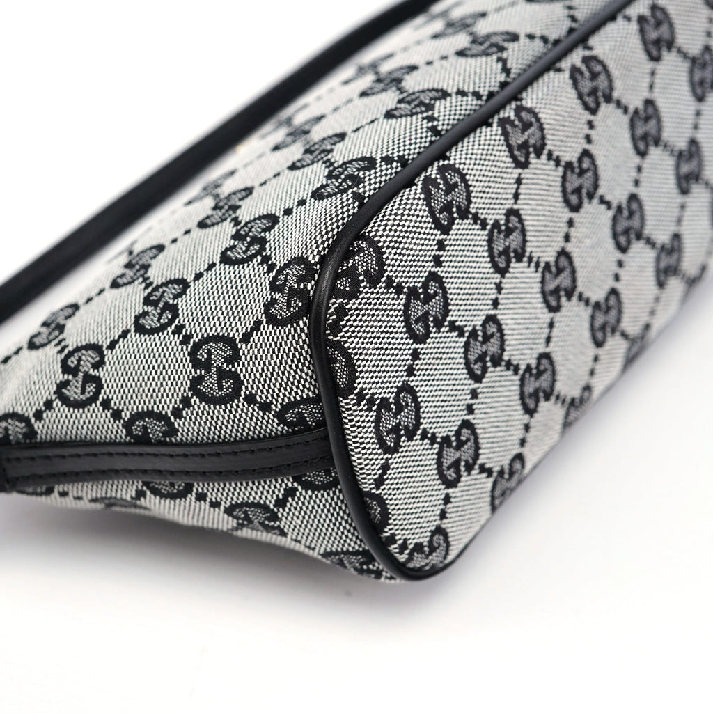 039 1103 Grey GG Boat Pochette