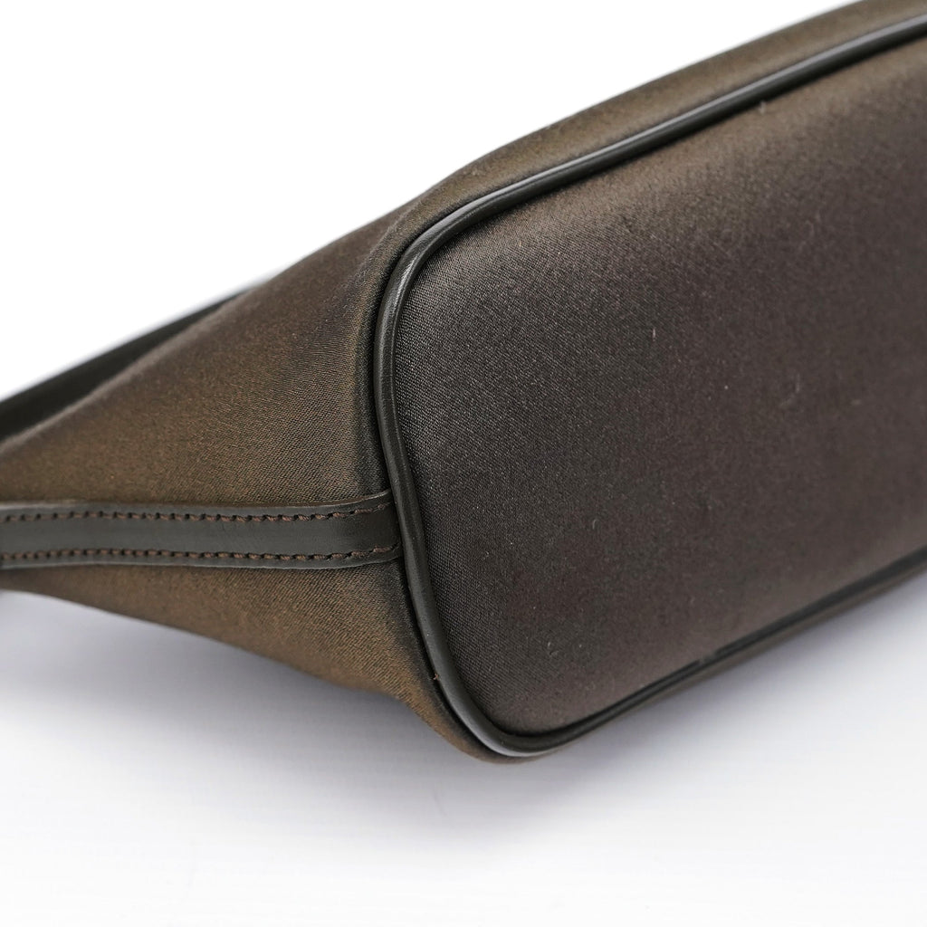 039 1103 Olive Satin Boat Pochette