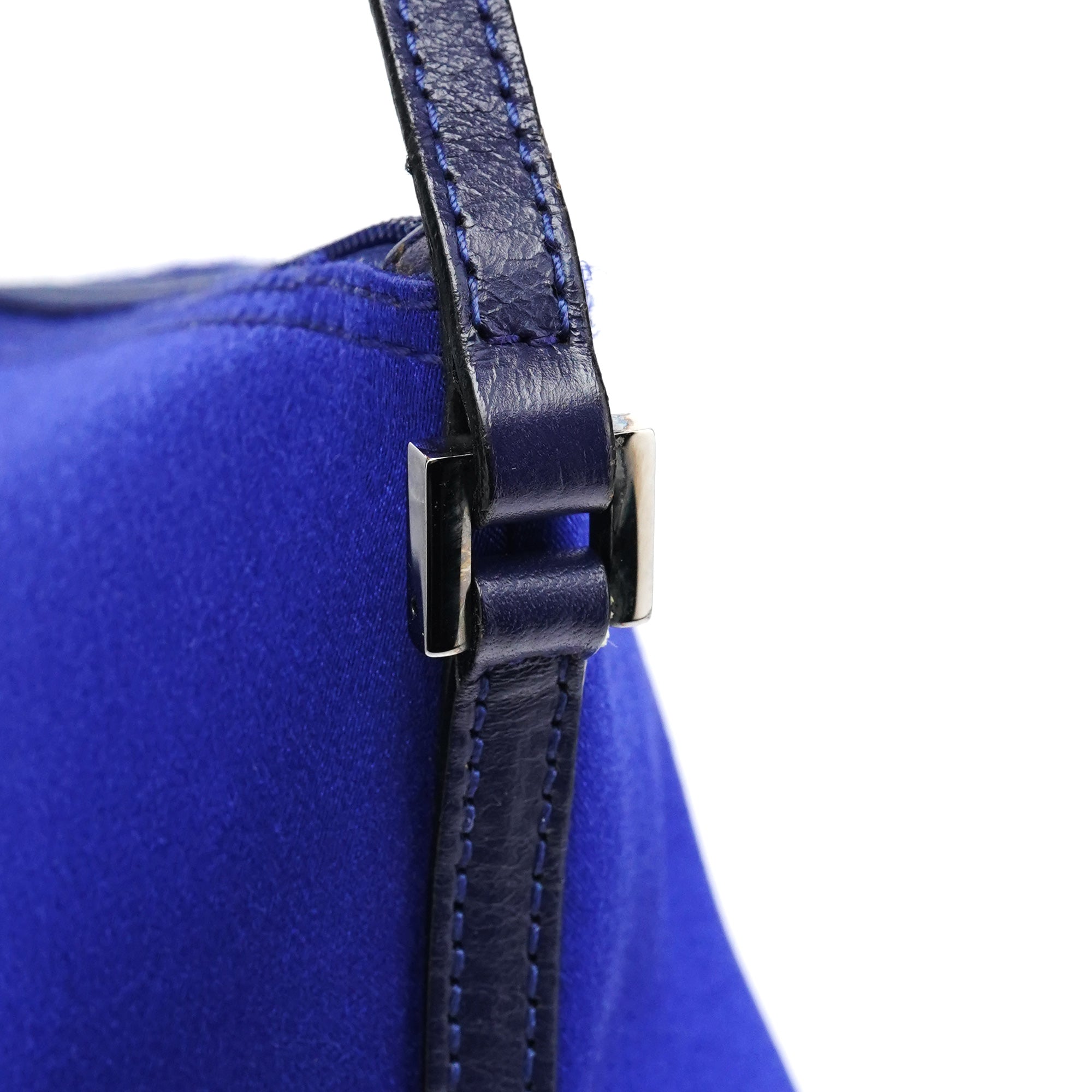 039 1103 Royal Blue Boat Pochette