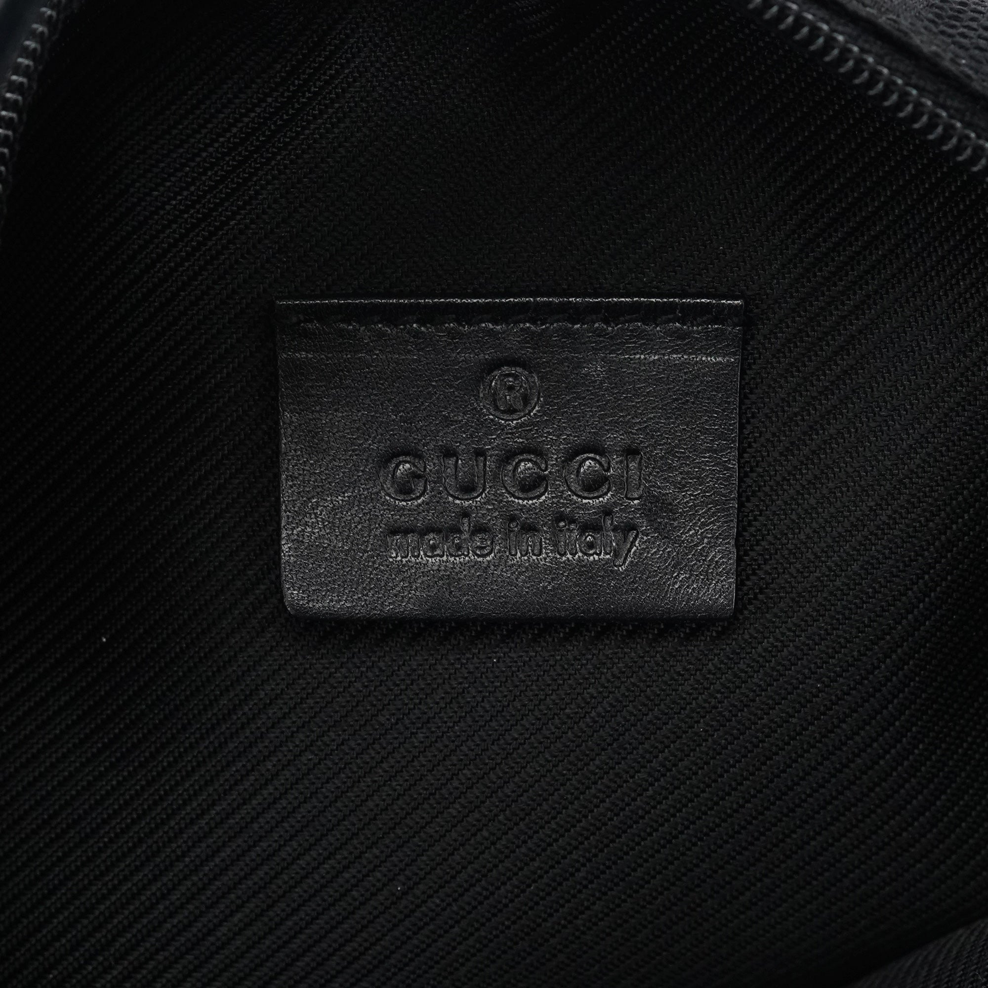 039 1147 Black GG Handbag