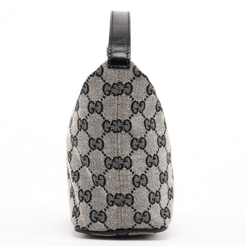 039 1147 Grey GG Handbag