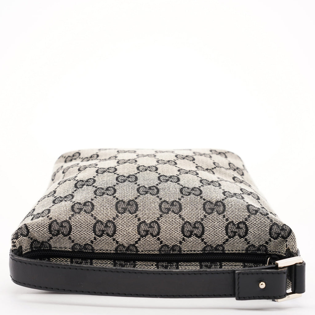 039 1147 Grey GG Handbag