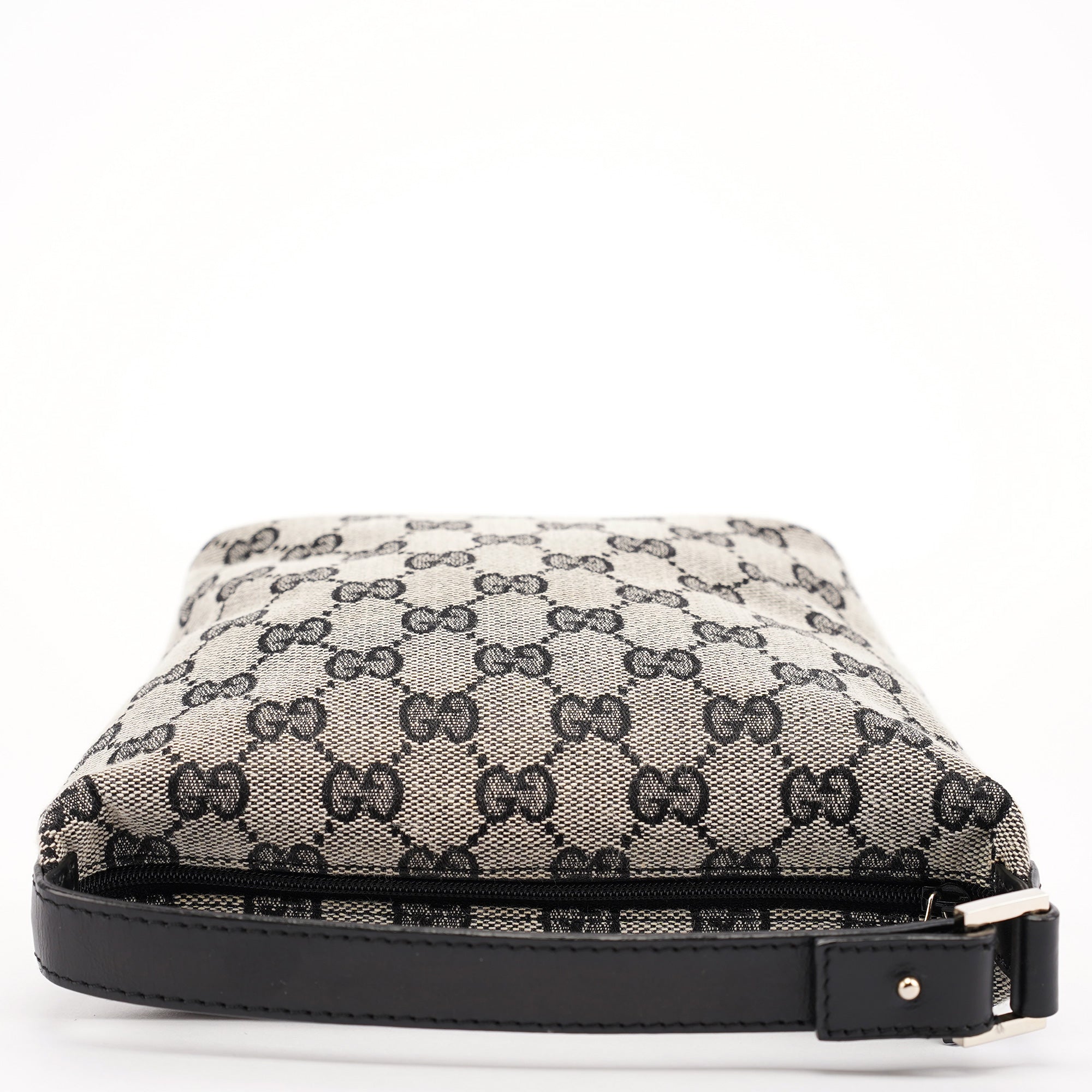 039 1147 Grey GG Handbag