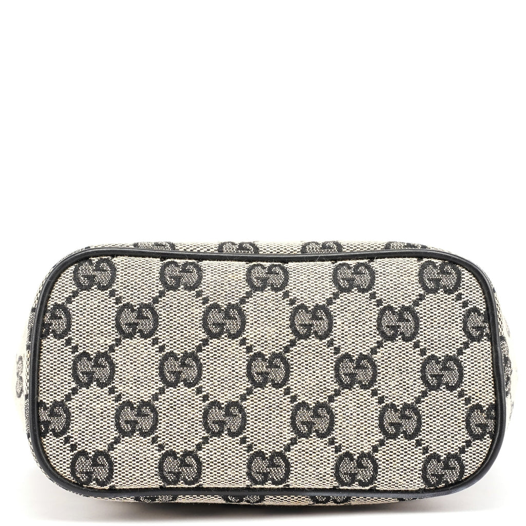 039 1147 Grey GG Handbag