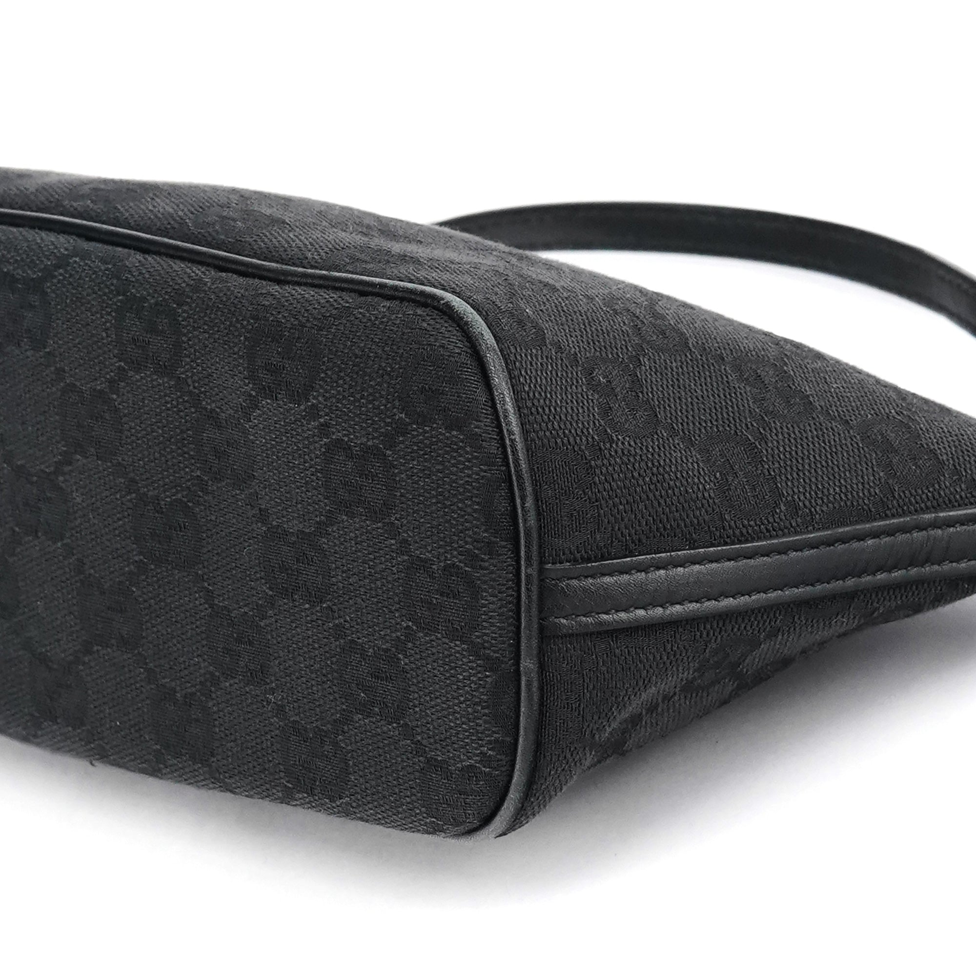 07109 Black GG Boat Pochette