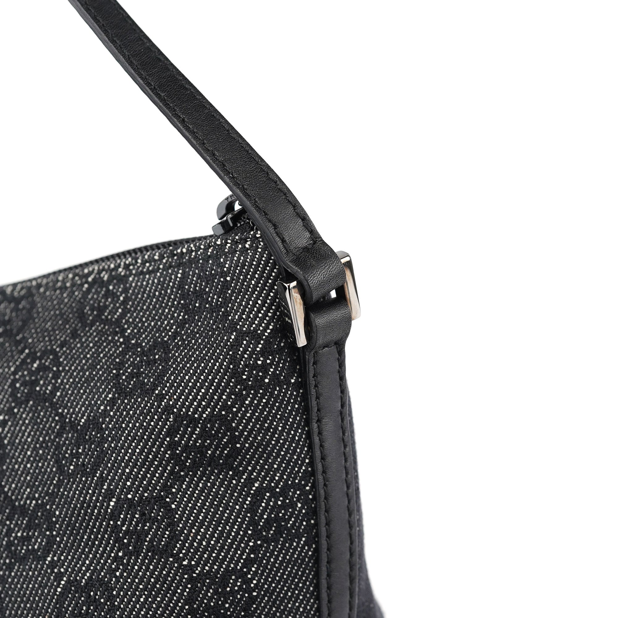 07198 Anthracite Denim GG Boat Pochette