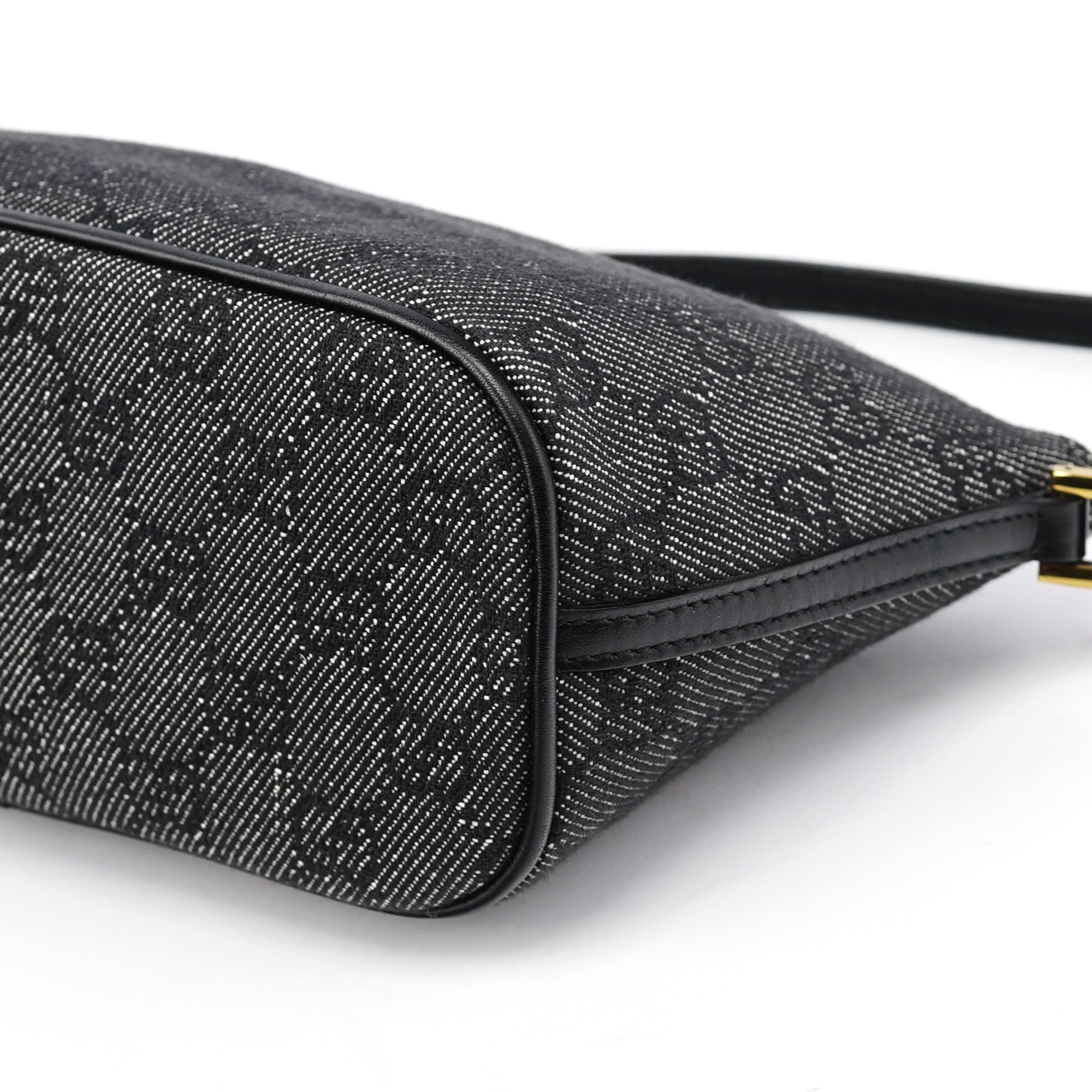 07198 Anthracite Denim GG Boat Pochette