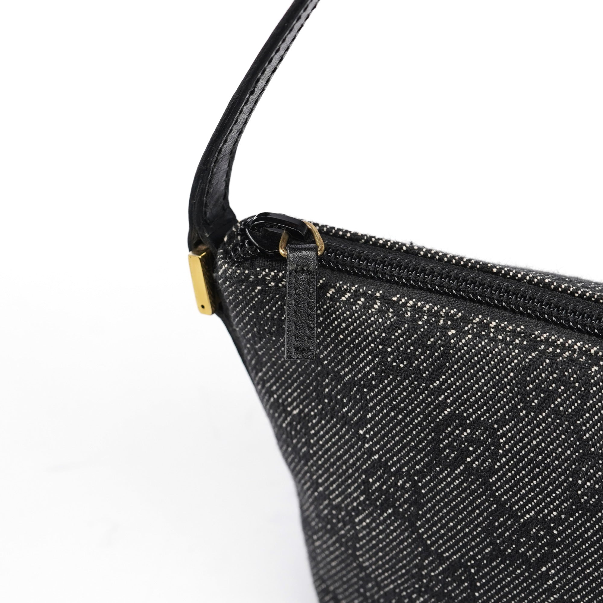 07198 Anthracite Denim GG Boat Pochette