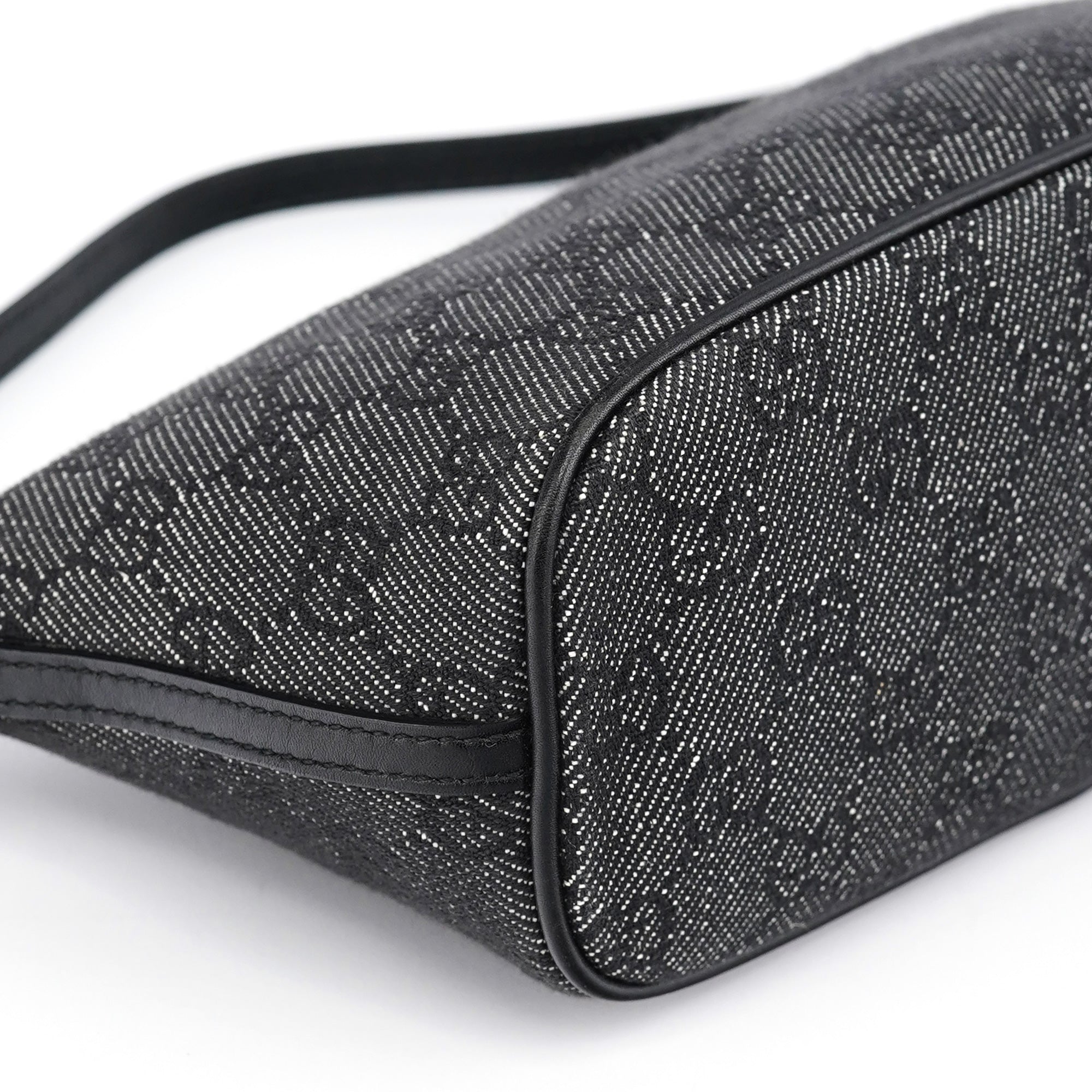 07198 Anthracite Denim GG Boat Pochette