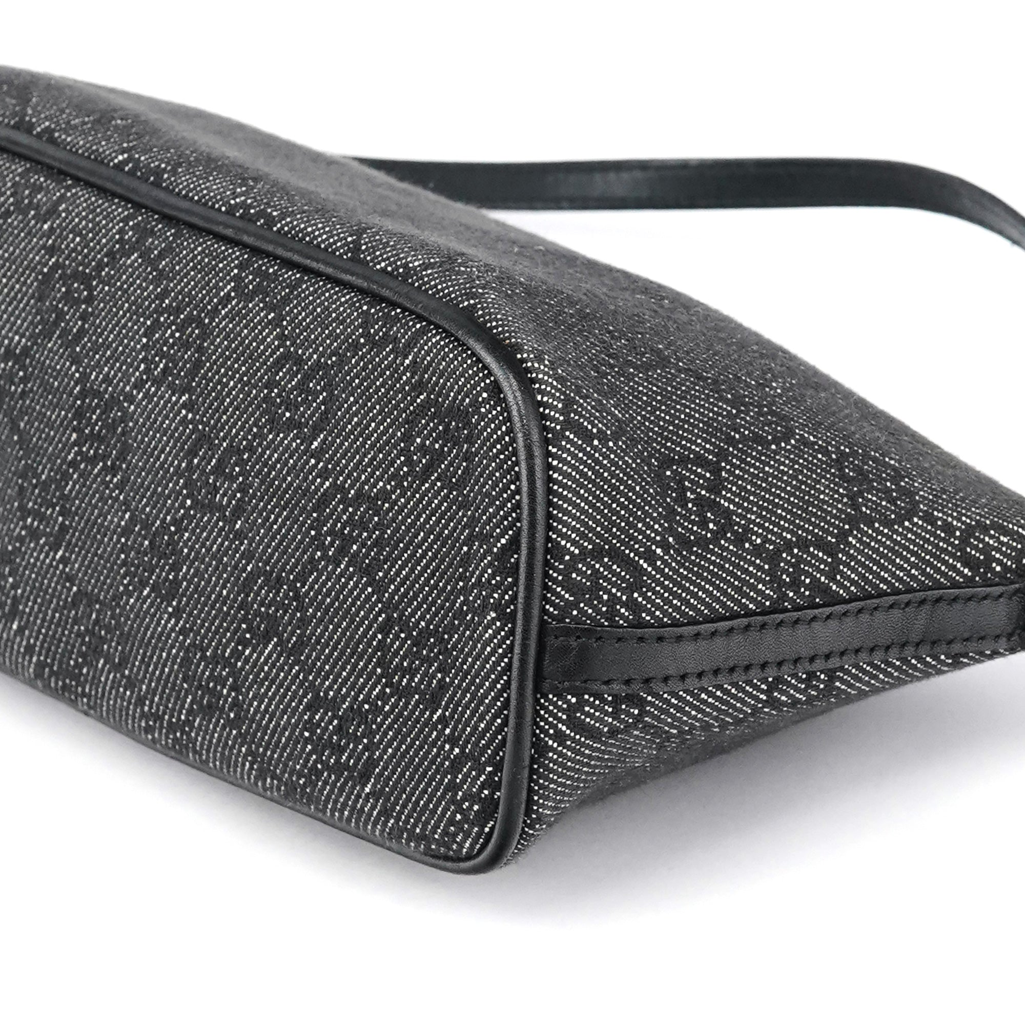 07198 Anthracite Denim GG Boat Pochette