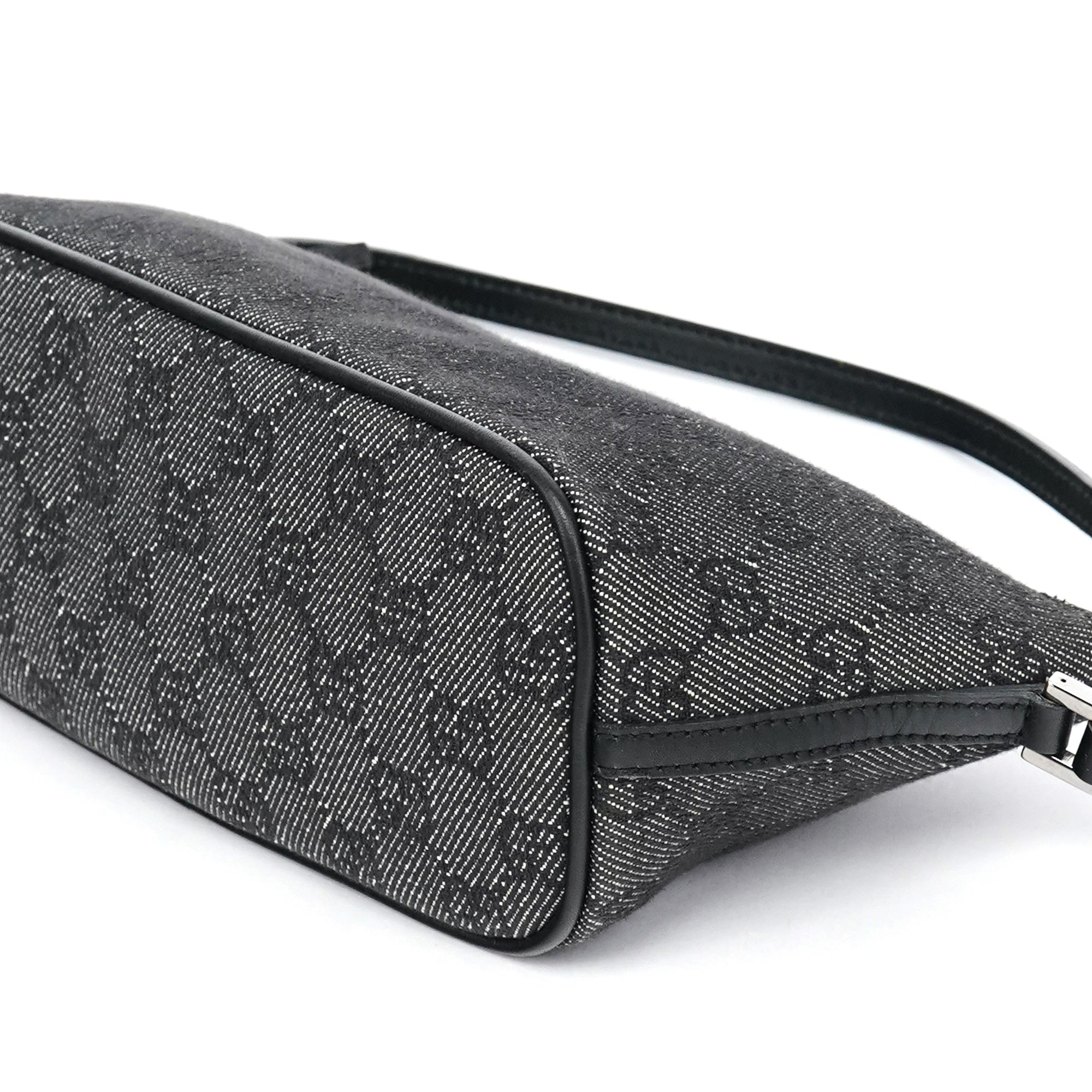 07198 Anthracite Denim GG Boat Pochette