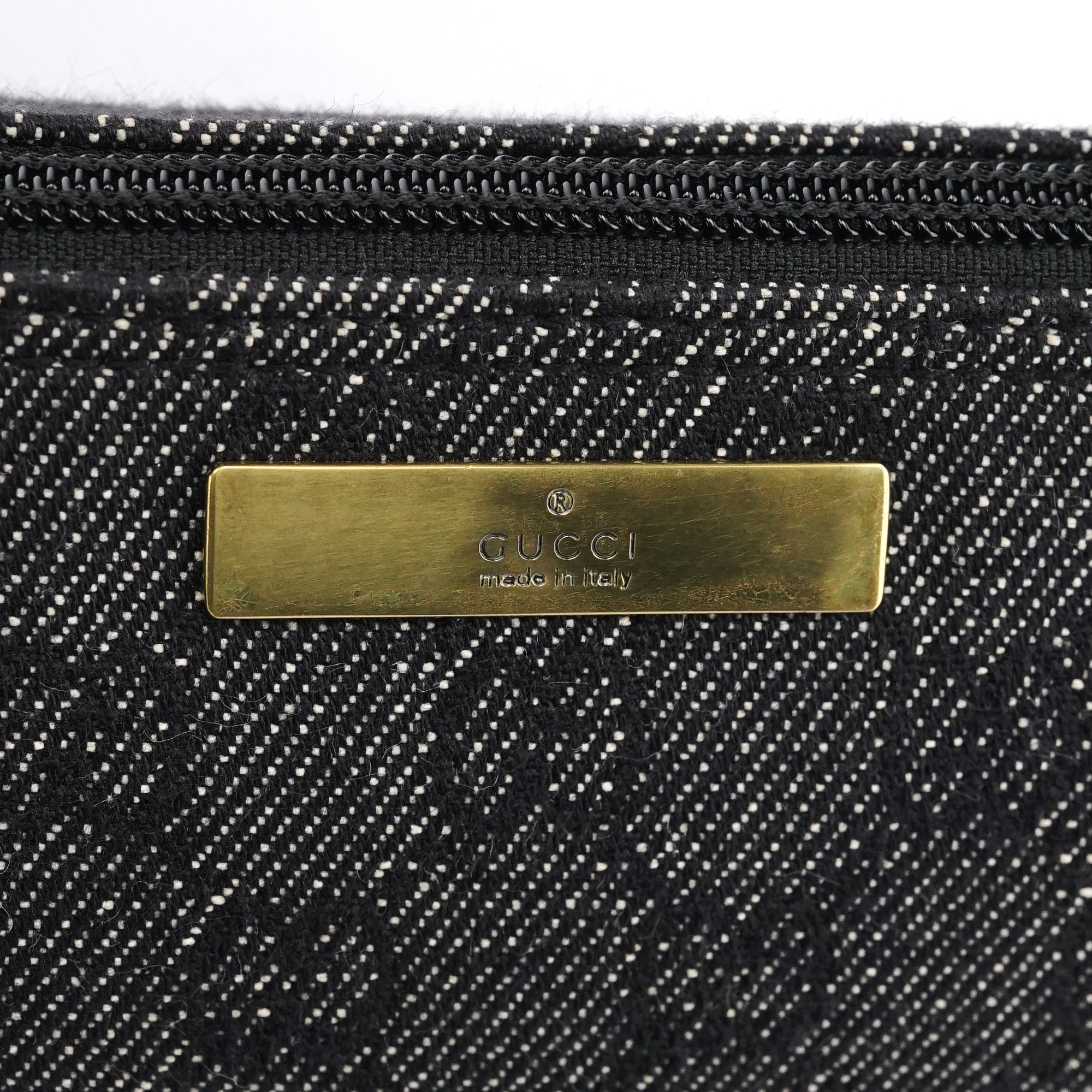 07198 Anthracite GG Denim Boat Pochette