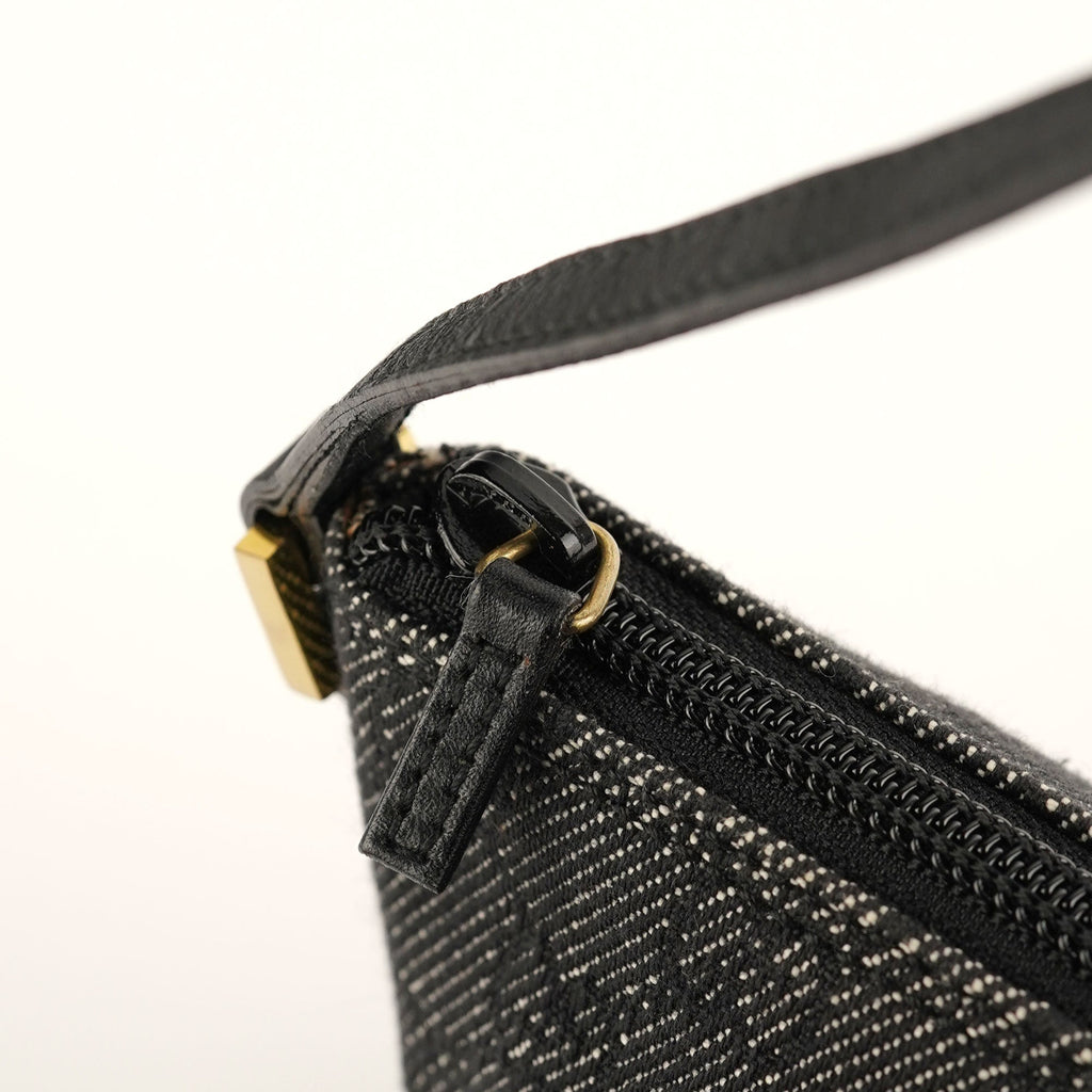 07198 Antrhacite Denim GG Boat Pochette