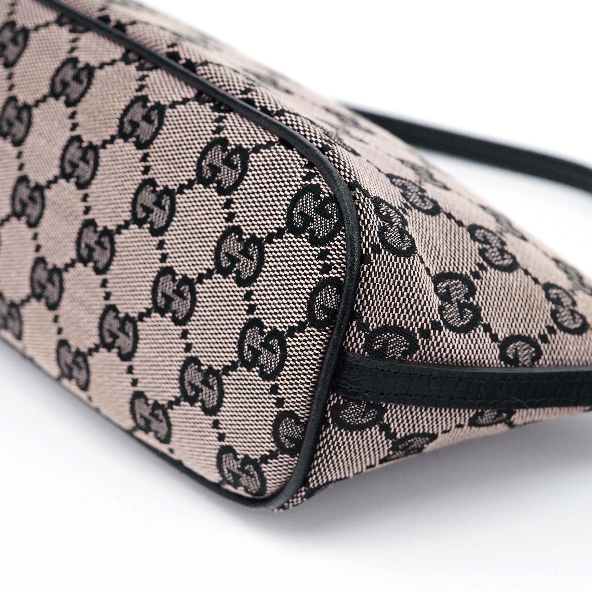 07198 Beige Black GG Boat Pochette