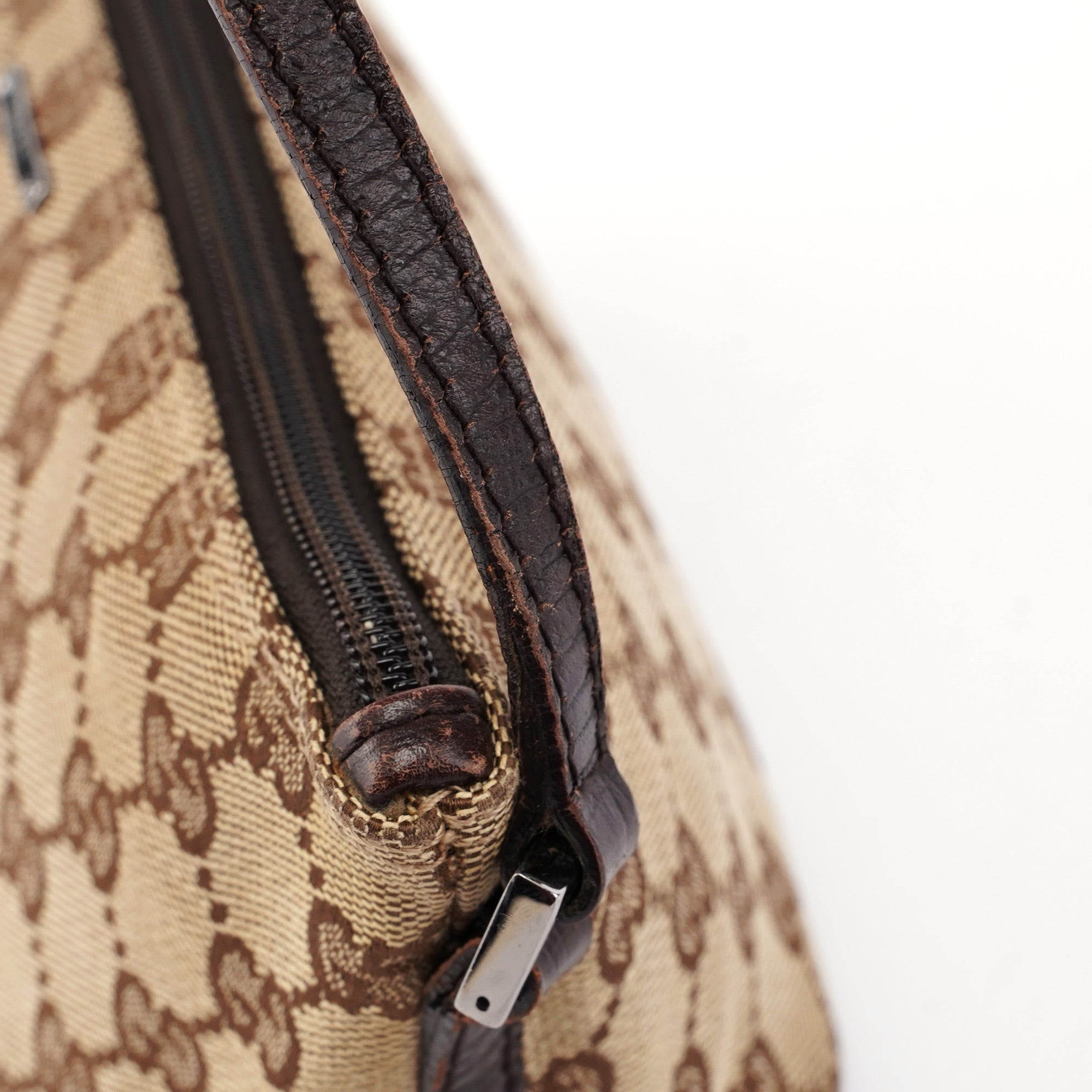 07198 Beige Brown GG Boat Pochette