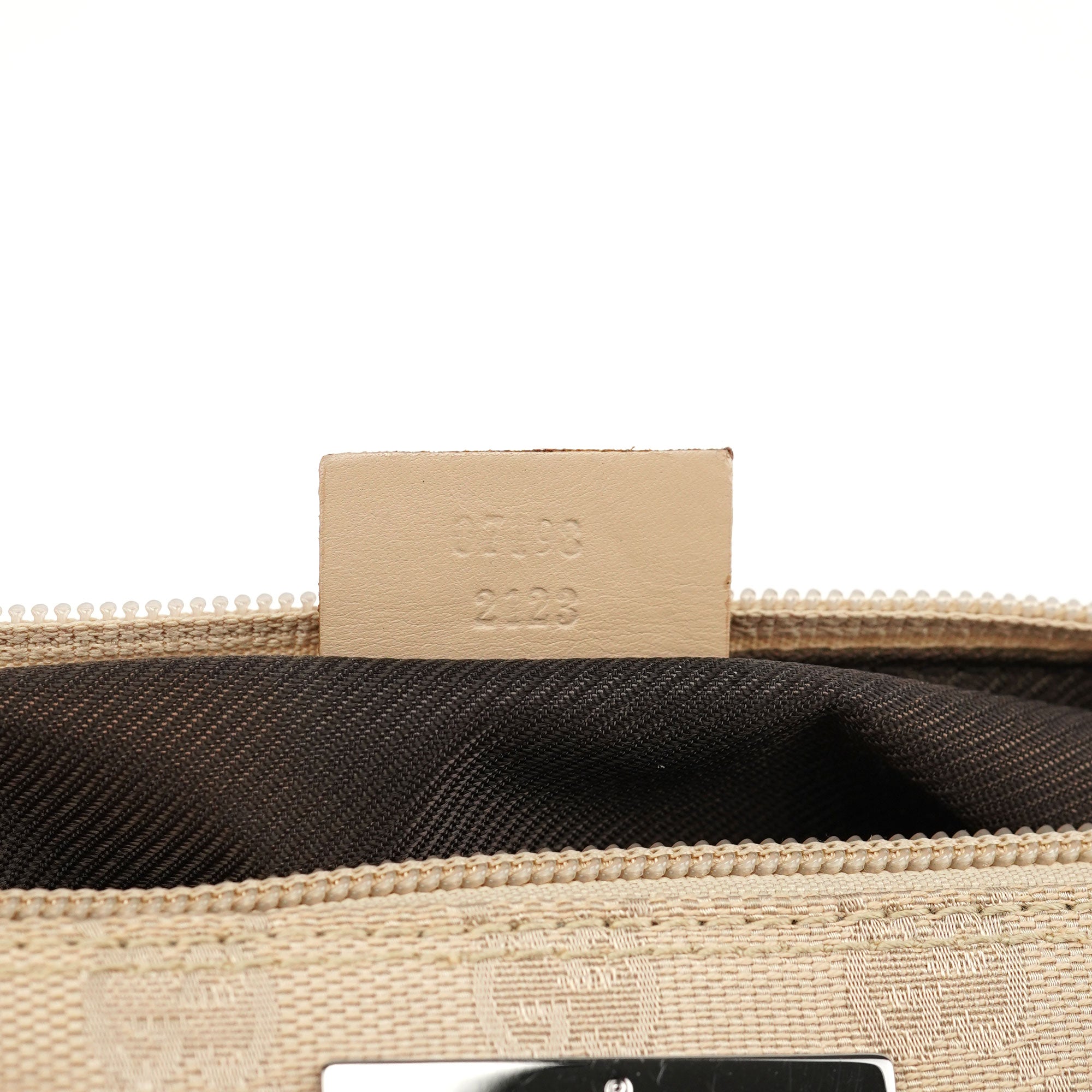 07198 Beige GG Boat Pochette