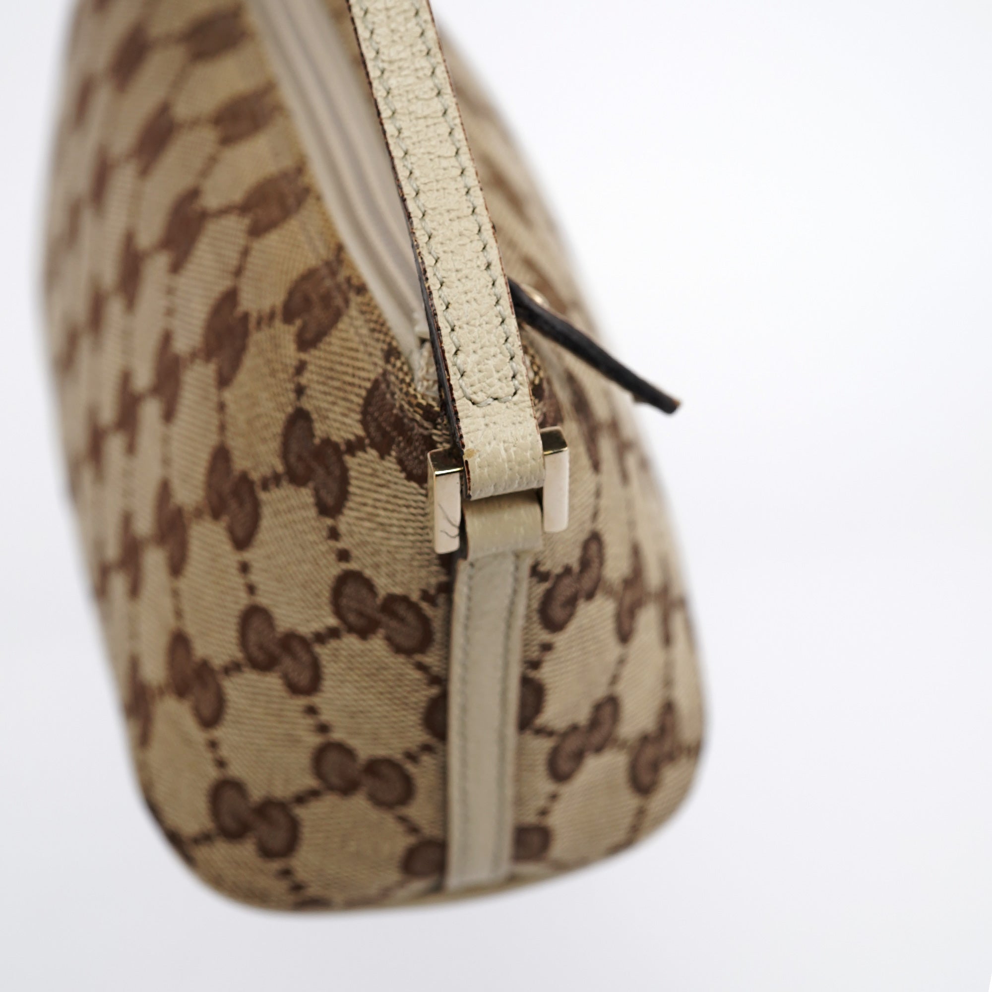 07198 Beige GG Boat Pochette