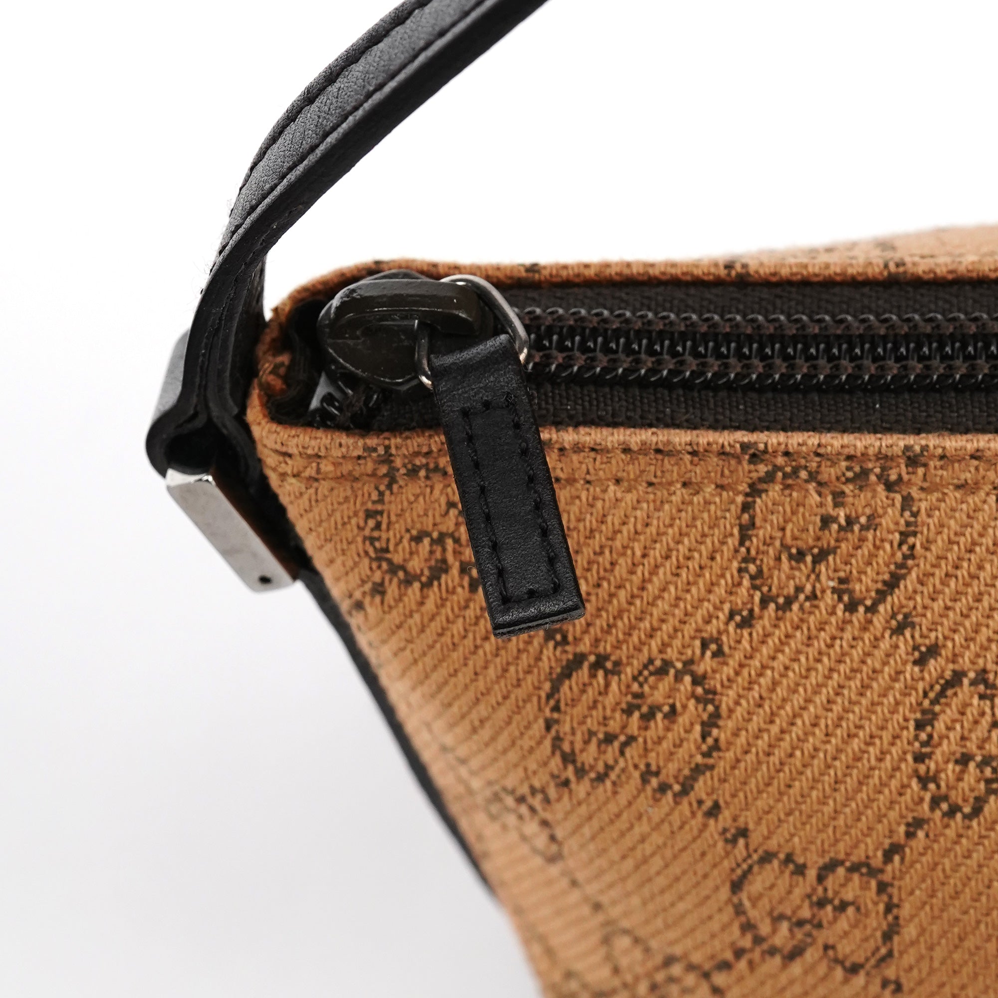 07198 Beige GG Boat Pochette