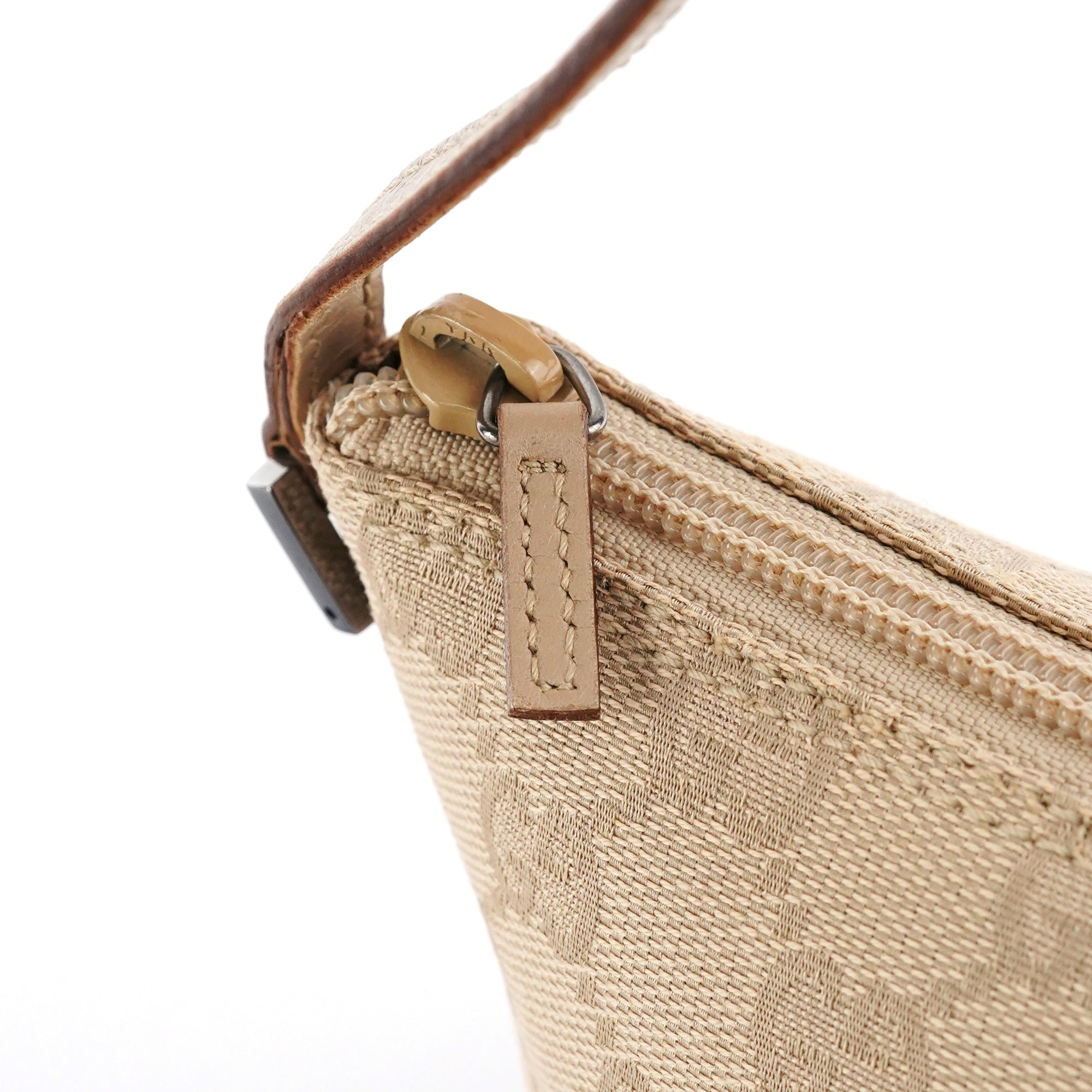 07198 Beige GG Boat Pochette