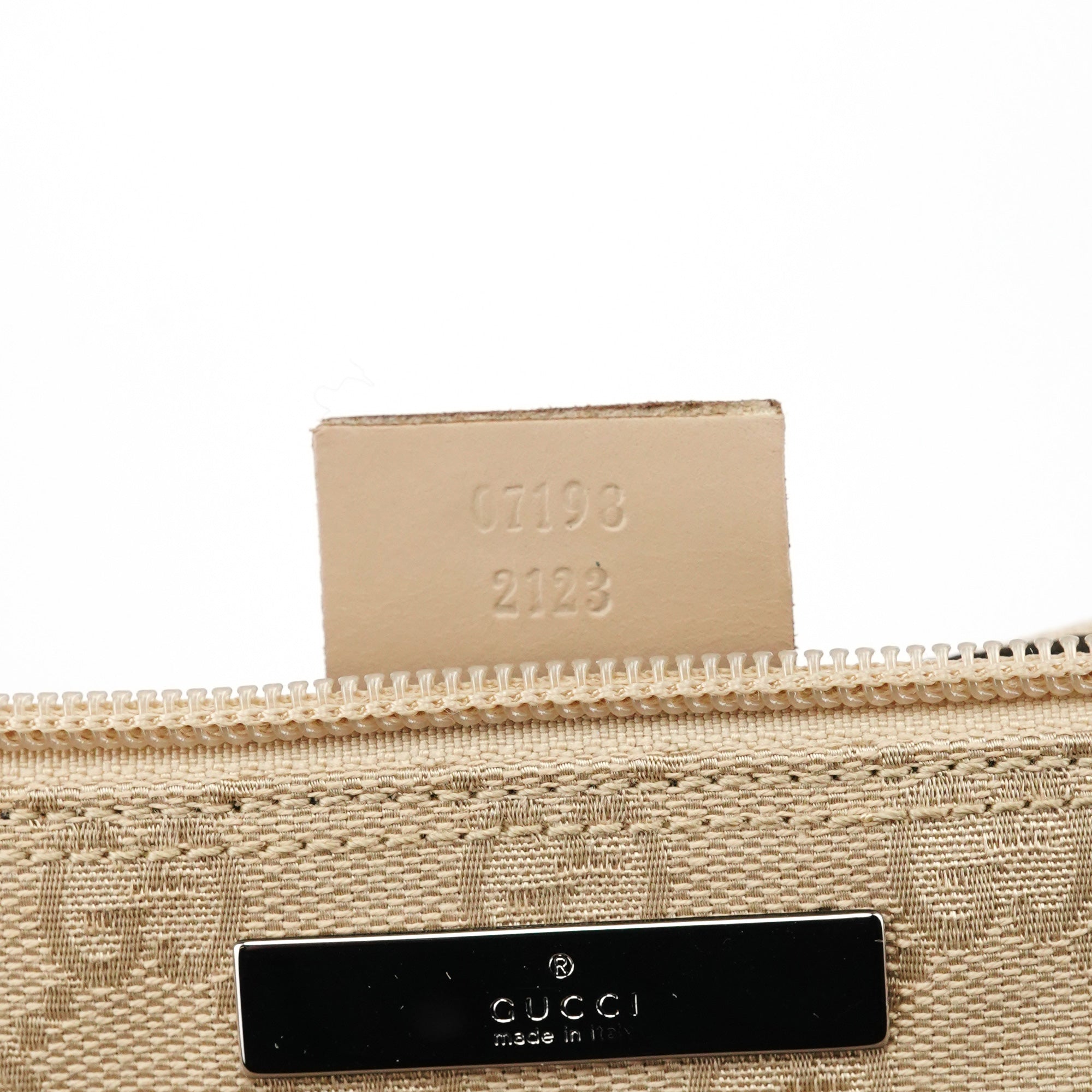 07198 Beige GG Boat Pochette