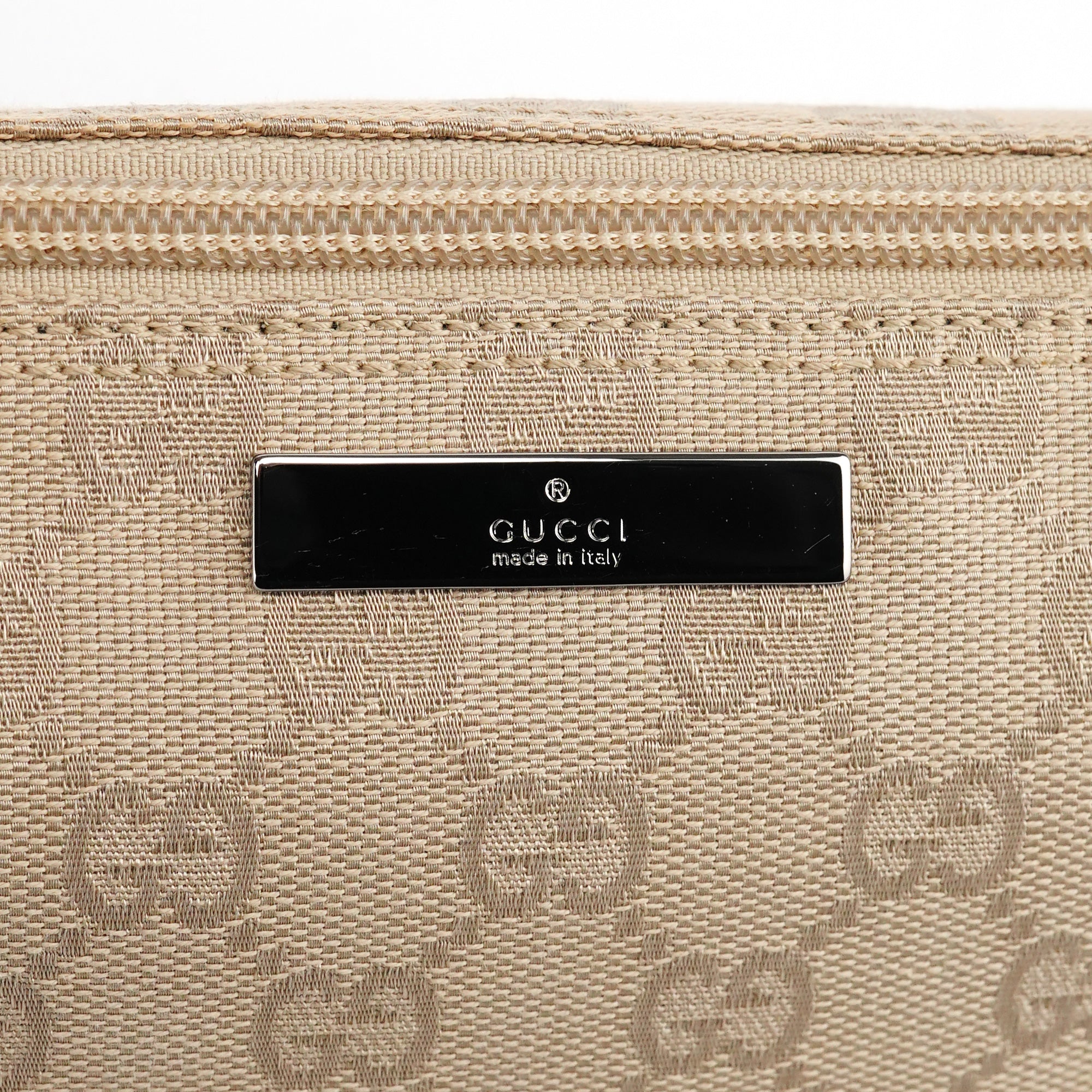 07198 Beige GG Boat Pochette
