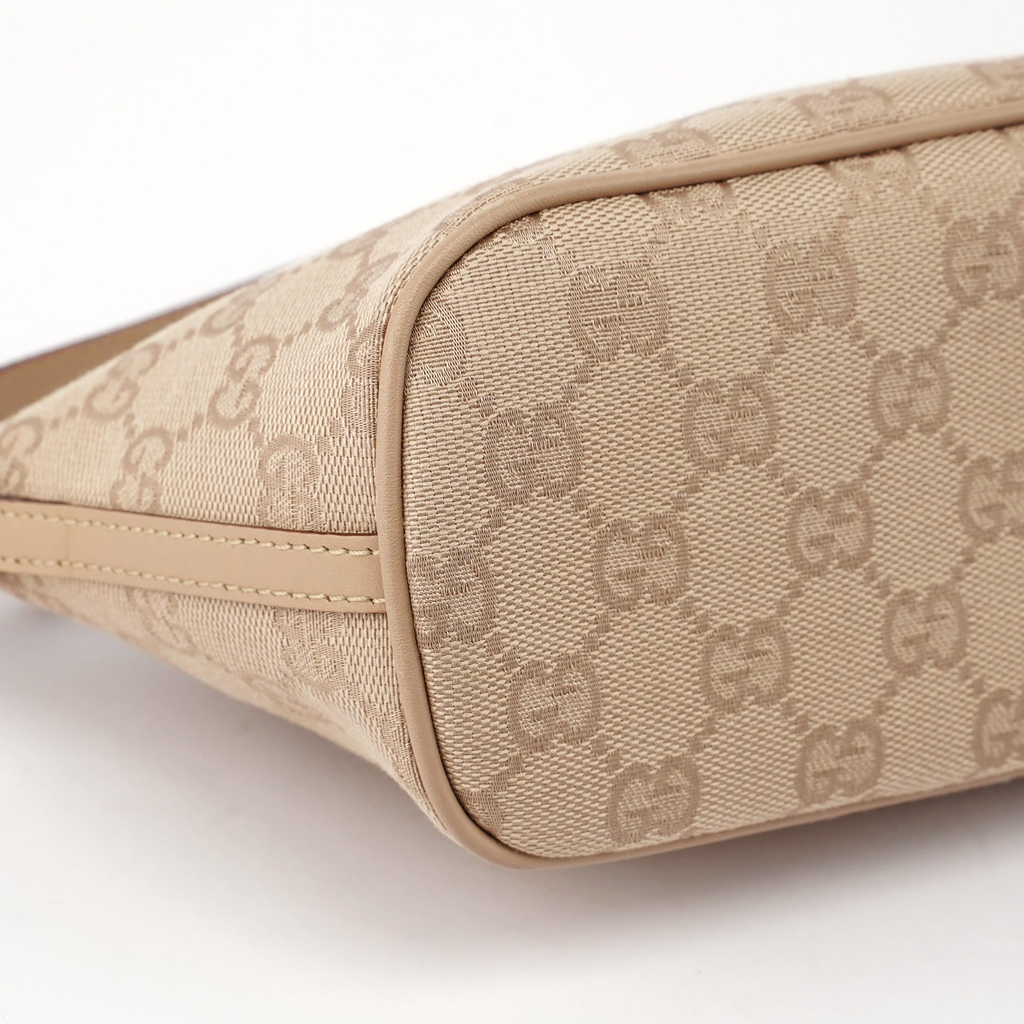 07198 Beige GG Boat Pochette