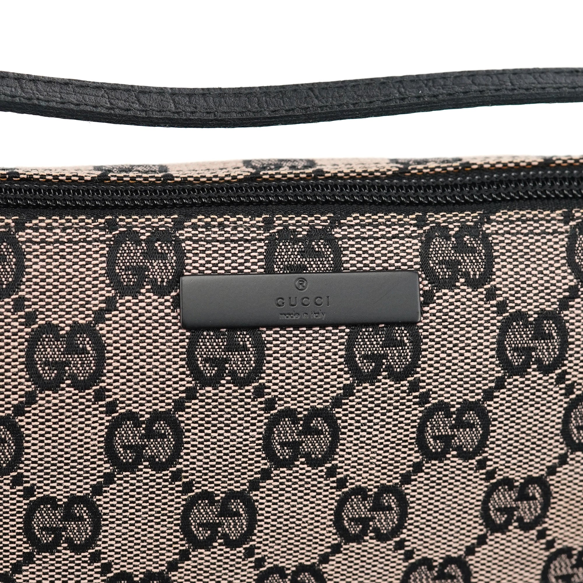07198 Beige Matte Black GG Boat Pochette