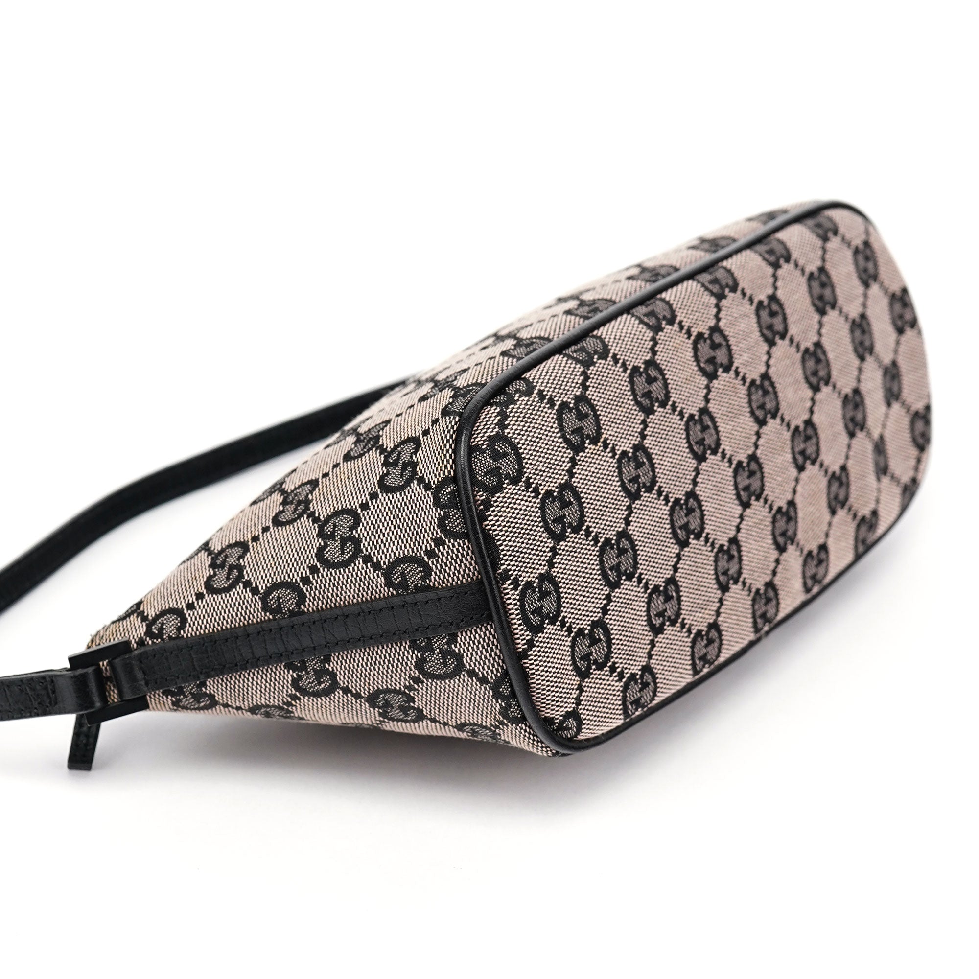 07198 Beige Matte Black GG Boat Pochette