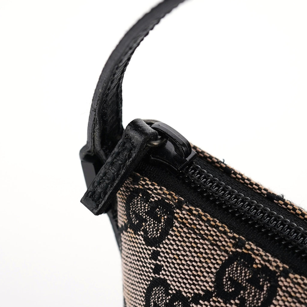 07198 Beige Matte Black GG Boat Pochette