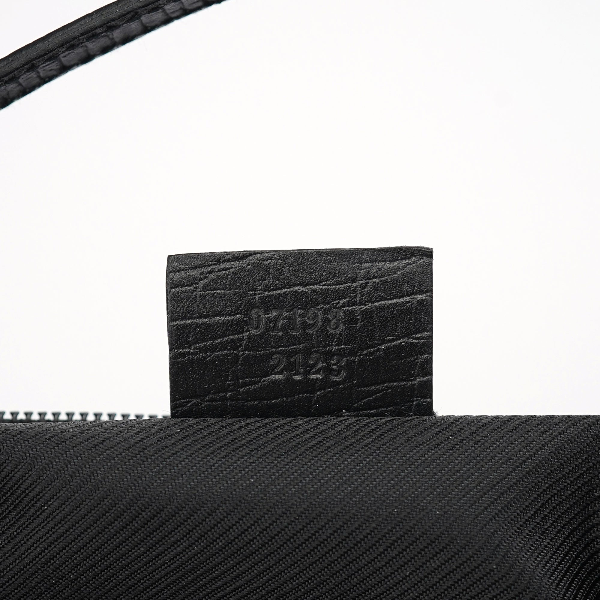 07198 Beige Matte Black GG Boat Pochette