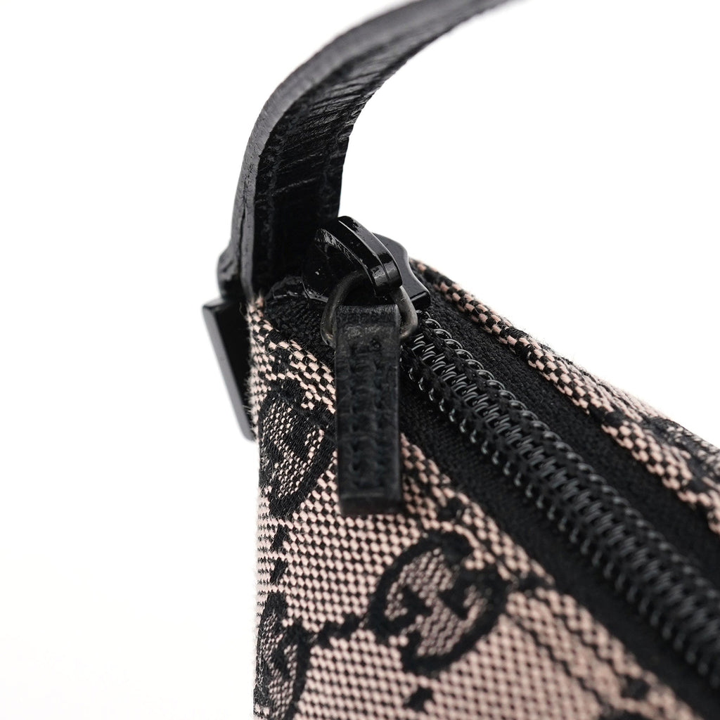 07198 Beige Matte Black GG Boat Pochette