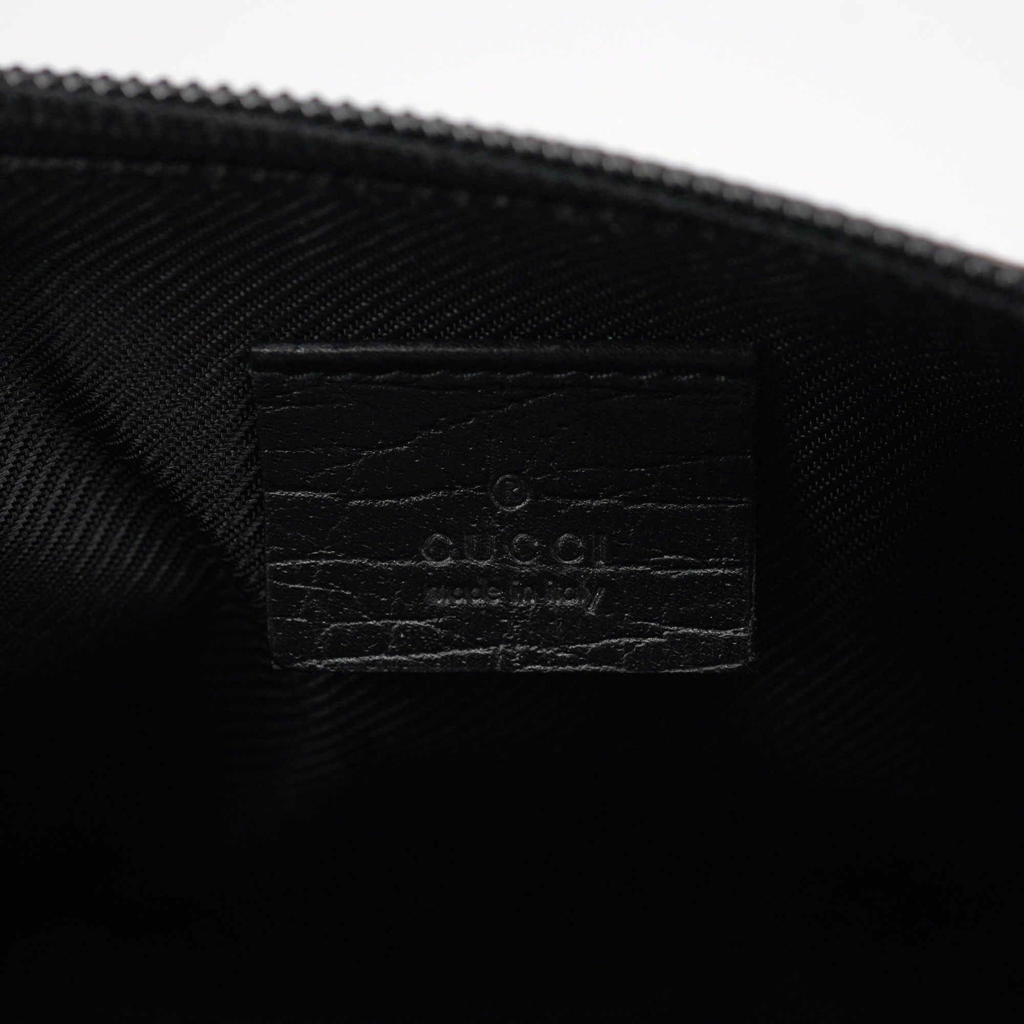 07198 Beige Matte Black GG Boat Pochette