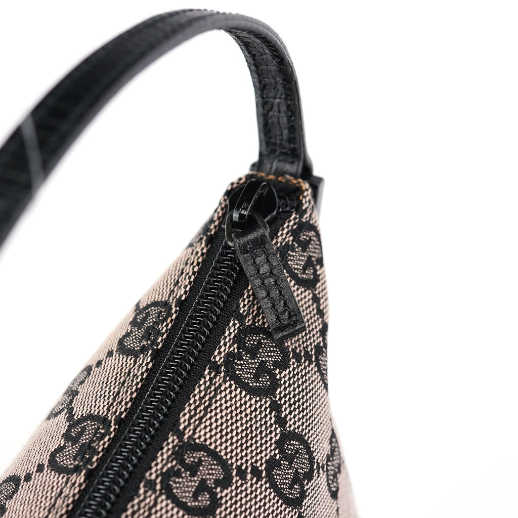 07198 Beige Matte Black GG Boat Pochette