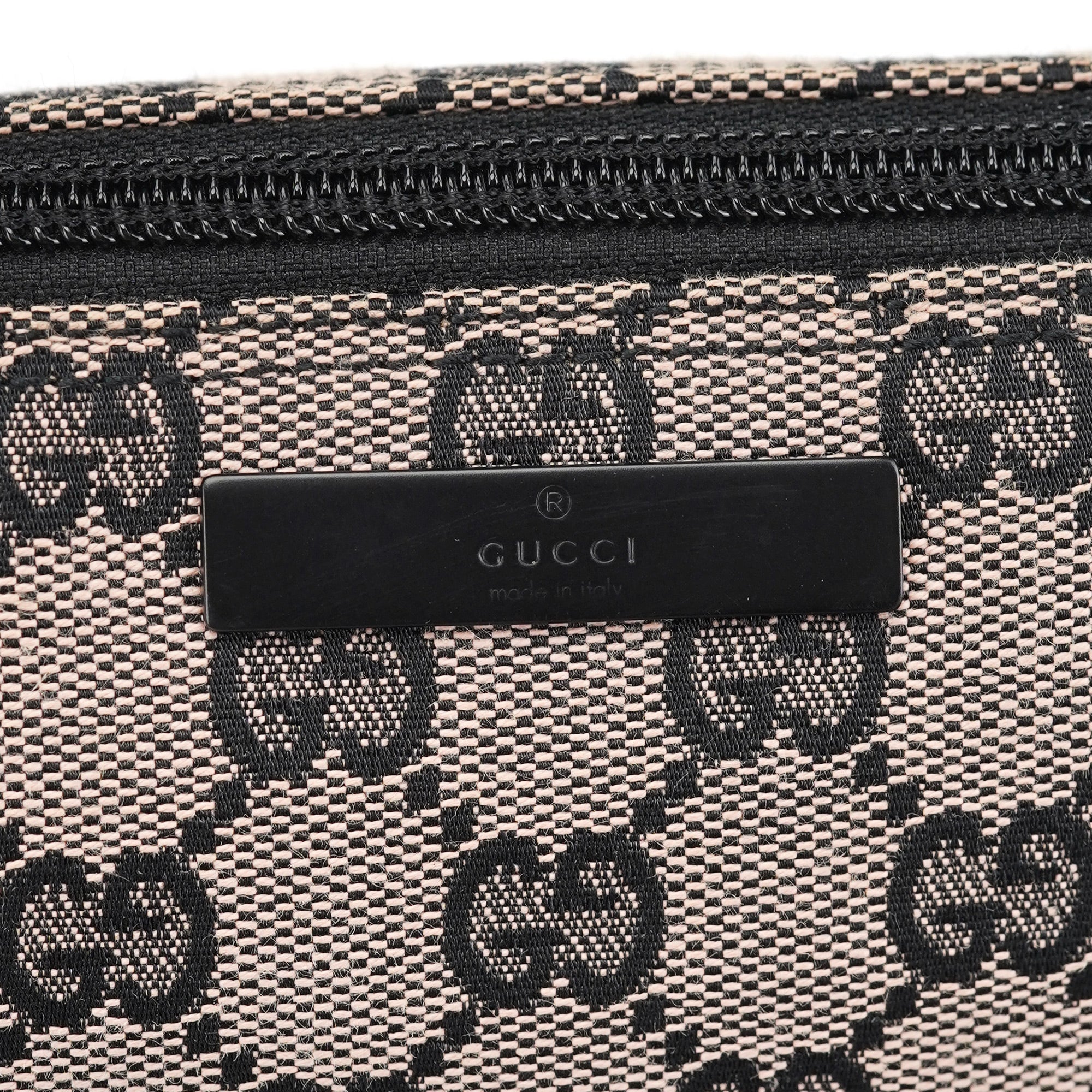 07198 Beige Matte Black GG Boat Pochette