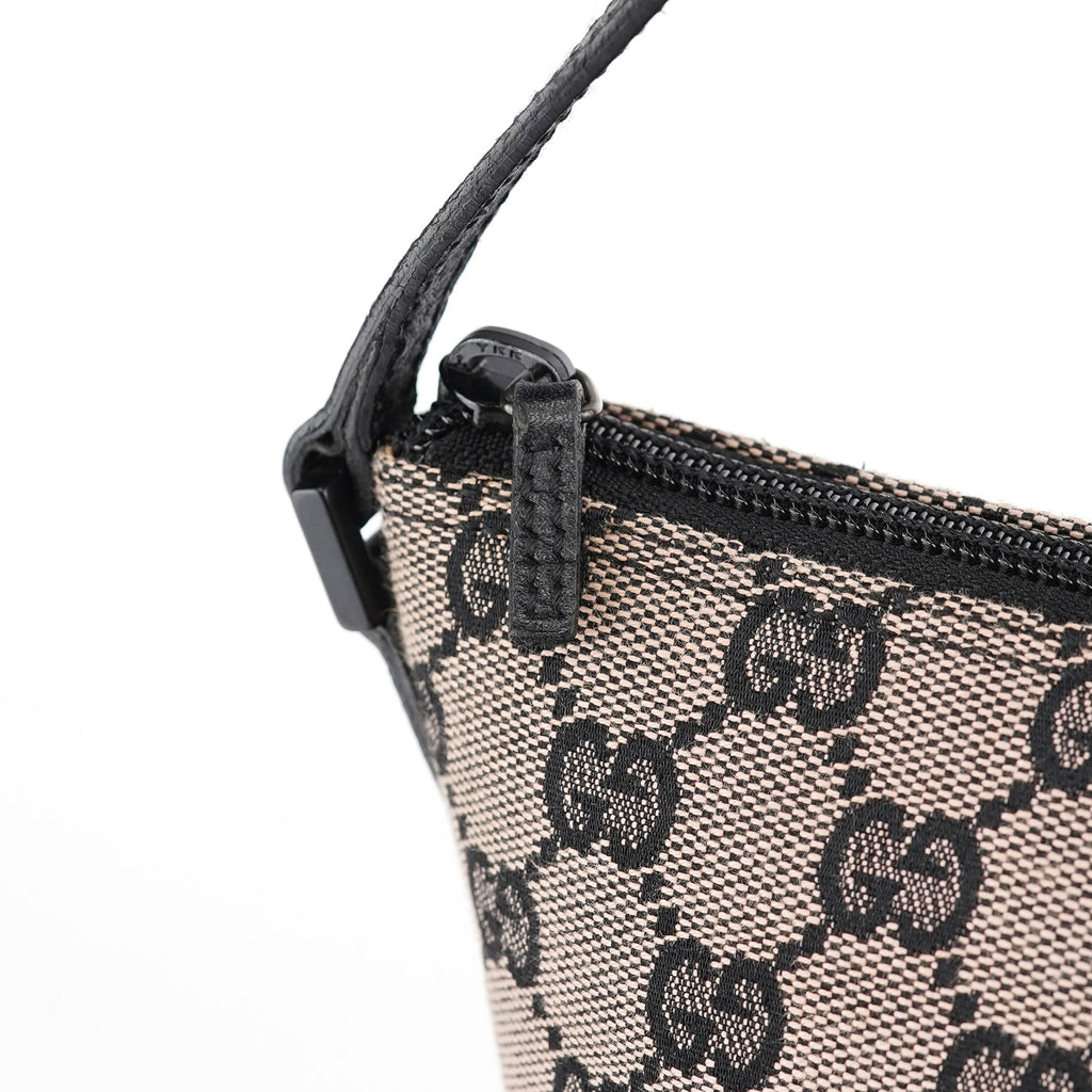 07198 Beige Matte Black GG Boat Pochette