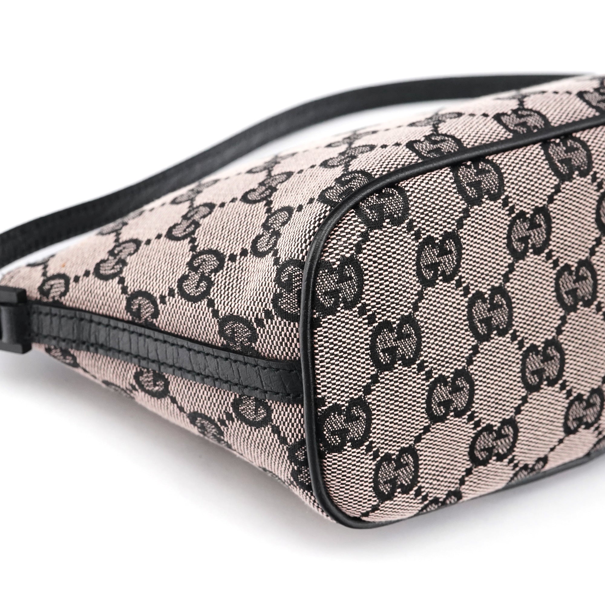 07198 Beige Matte Black GG Boat Pochette
