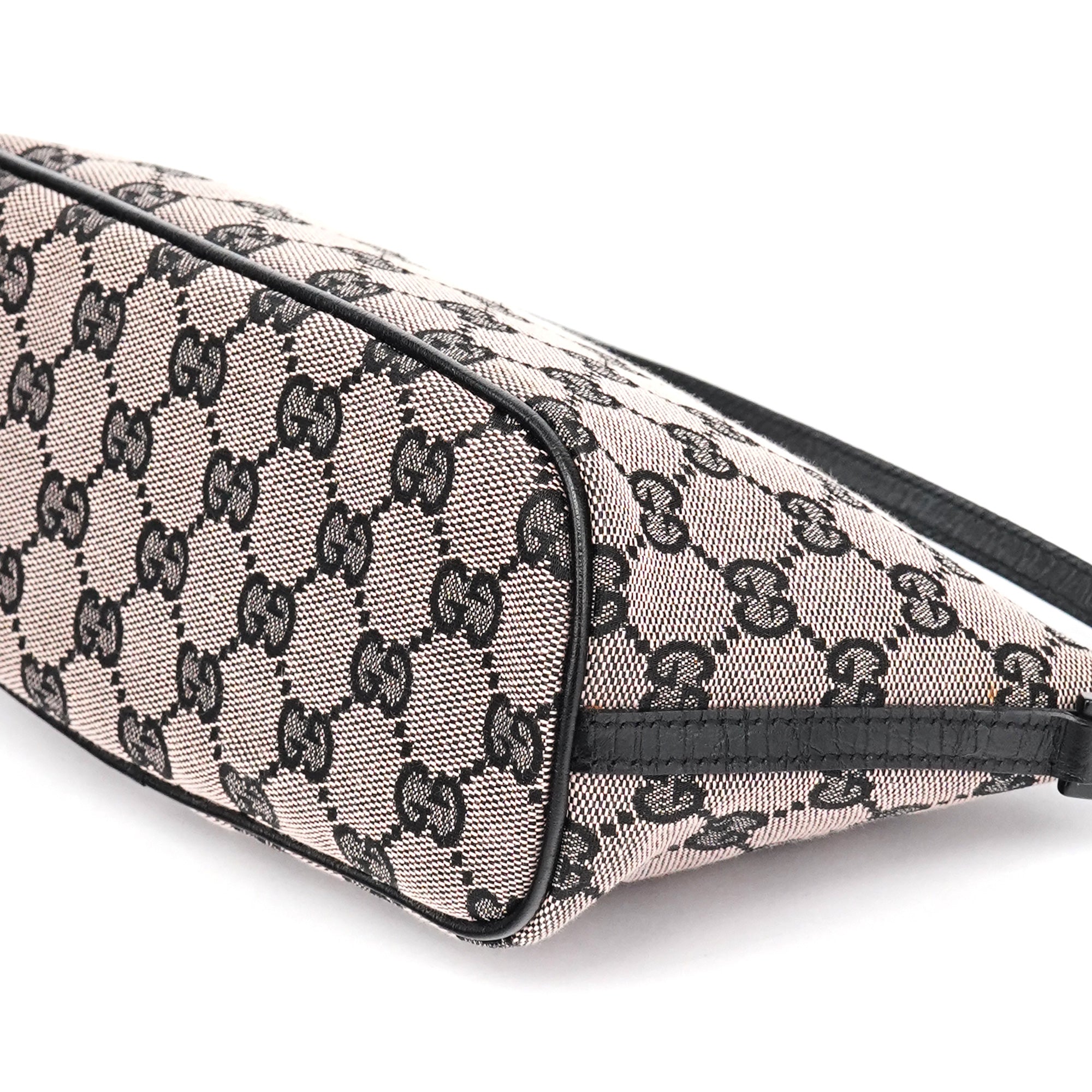 07198 Beige Matte Black GG Boat Pochette