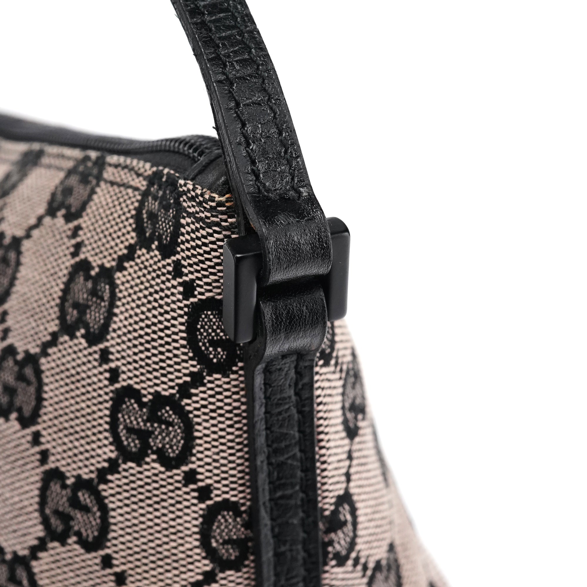 07198 Beige Matte Black GG Boat Pochette