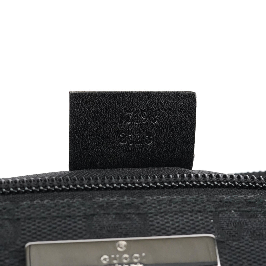 07198 Black GG Boat Pochette