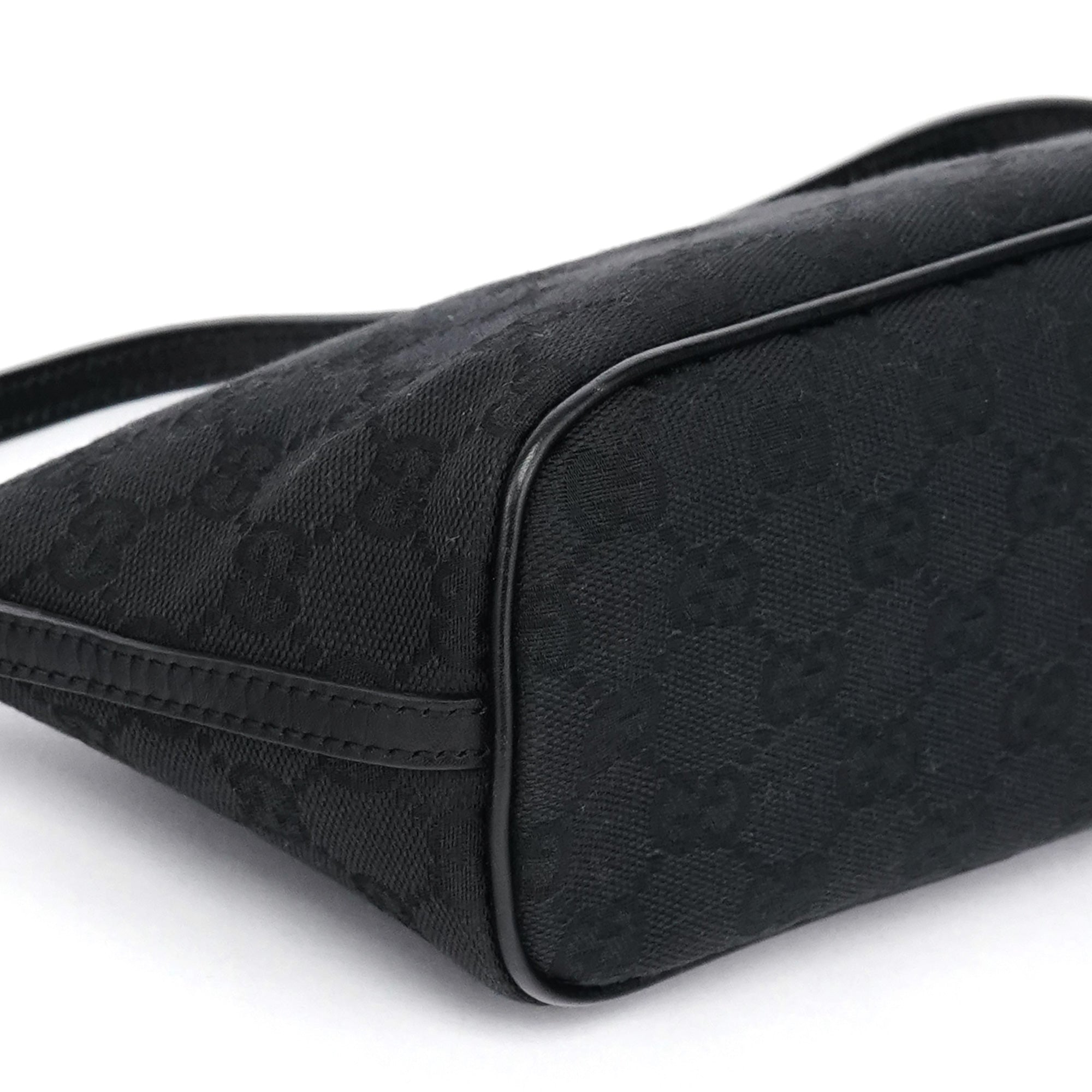07198 Black GG Boat Pochette