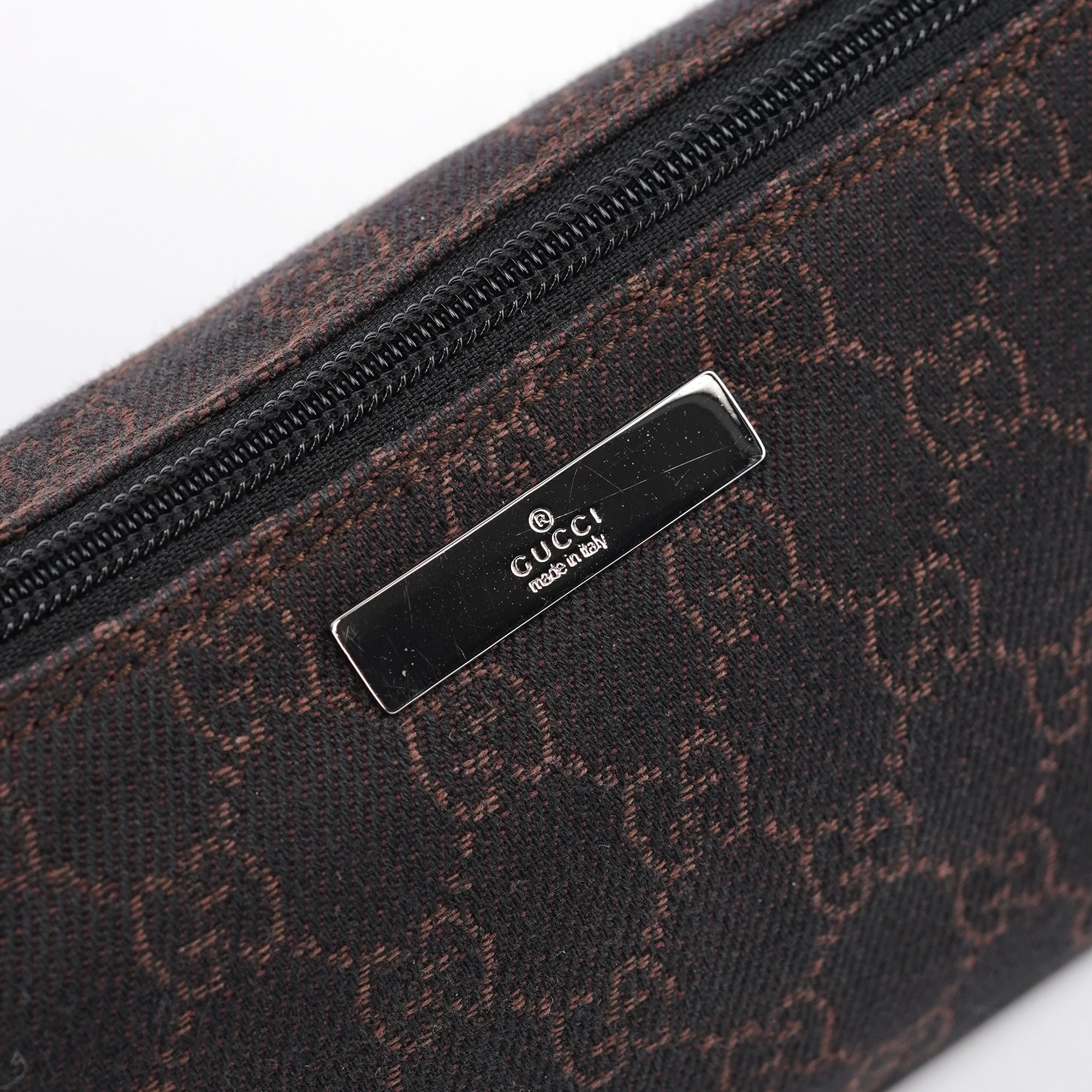07198 Brown GG Boat Pochette