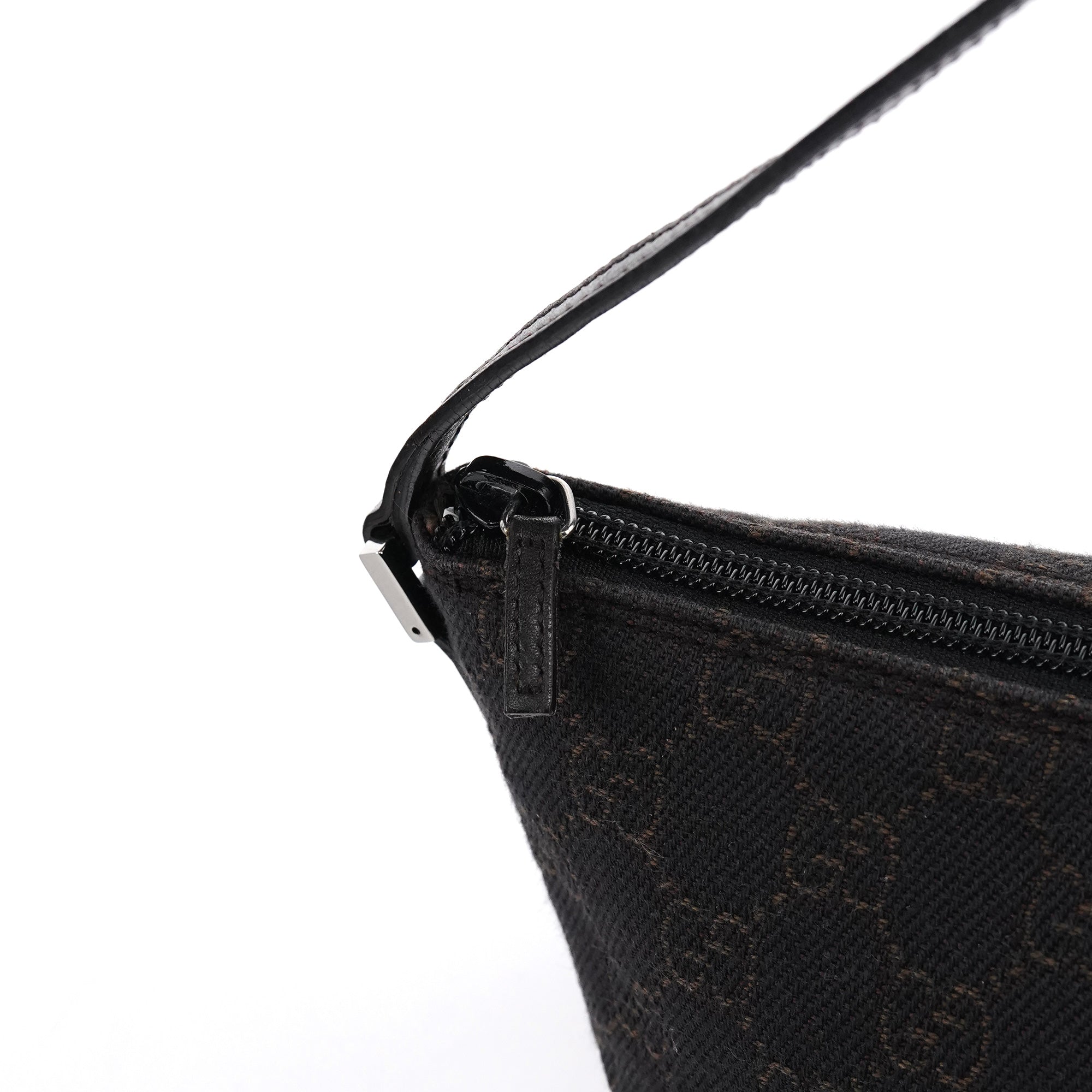 07198 Brown GG Boat Pochette