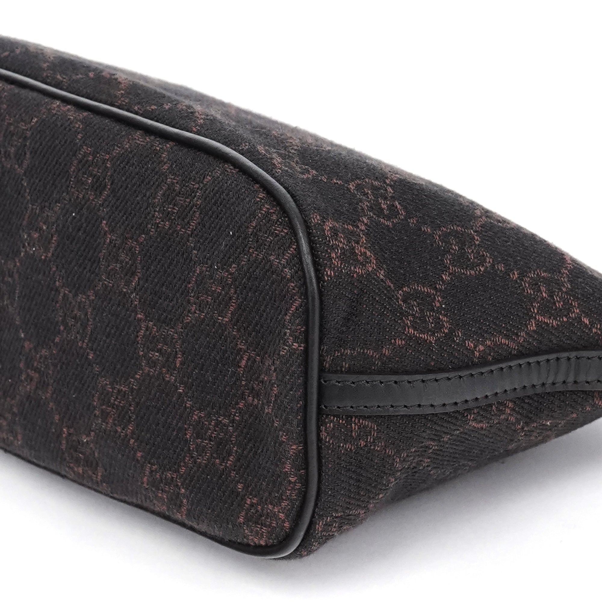07198 Brown GG Boat Pochette