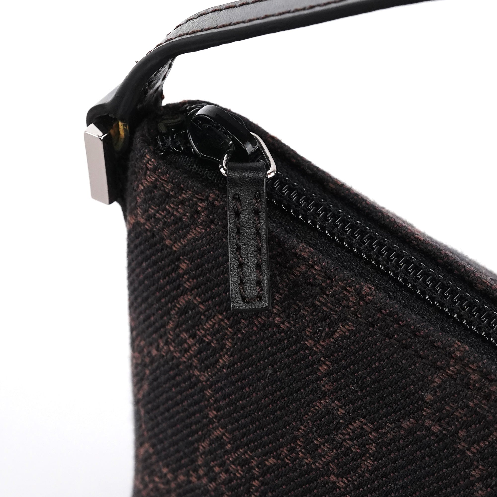 07198 Brown GG Boat Pochette