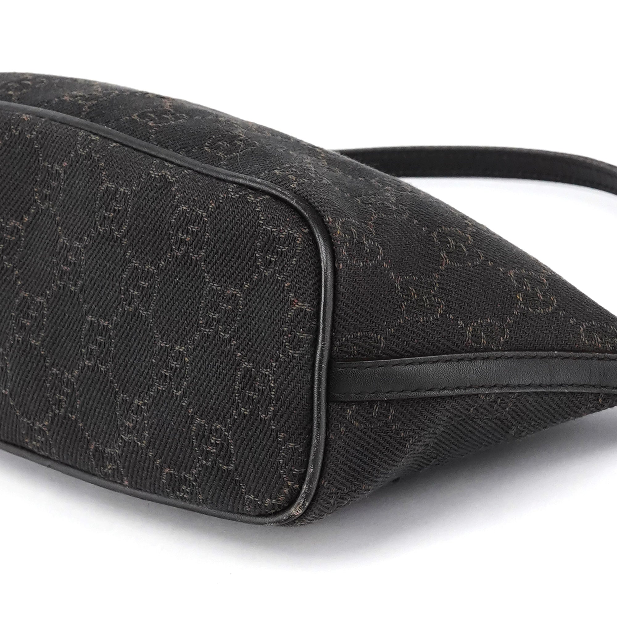 07198 Brown GG Boat Pochette