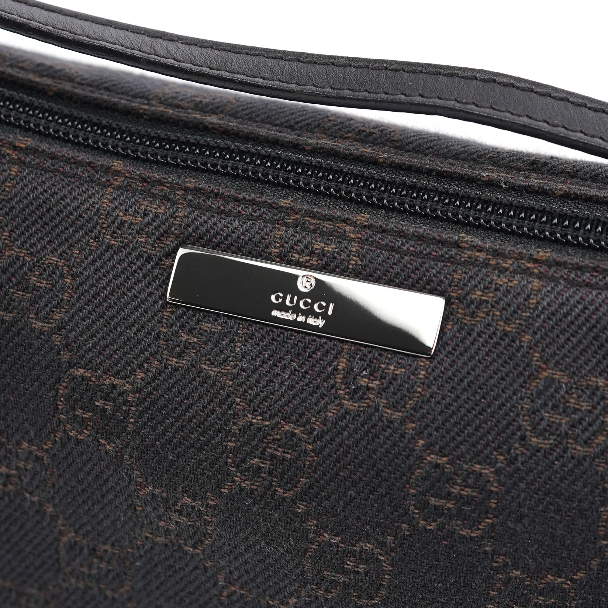 07198 Brown GG Boat Pochette