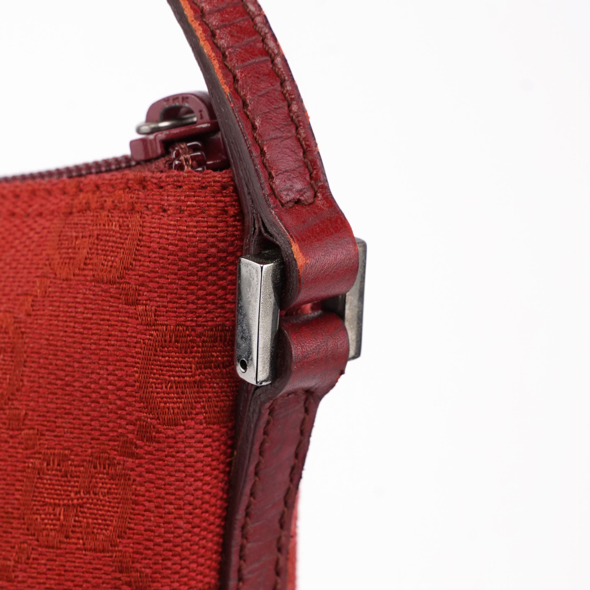 07198 Red GG Boat Pochette