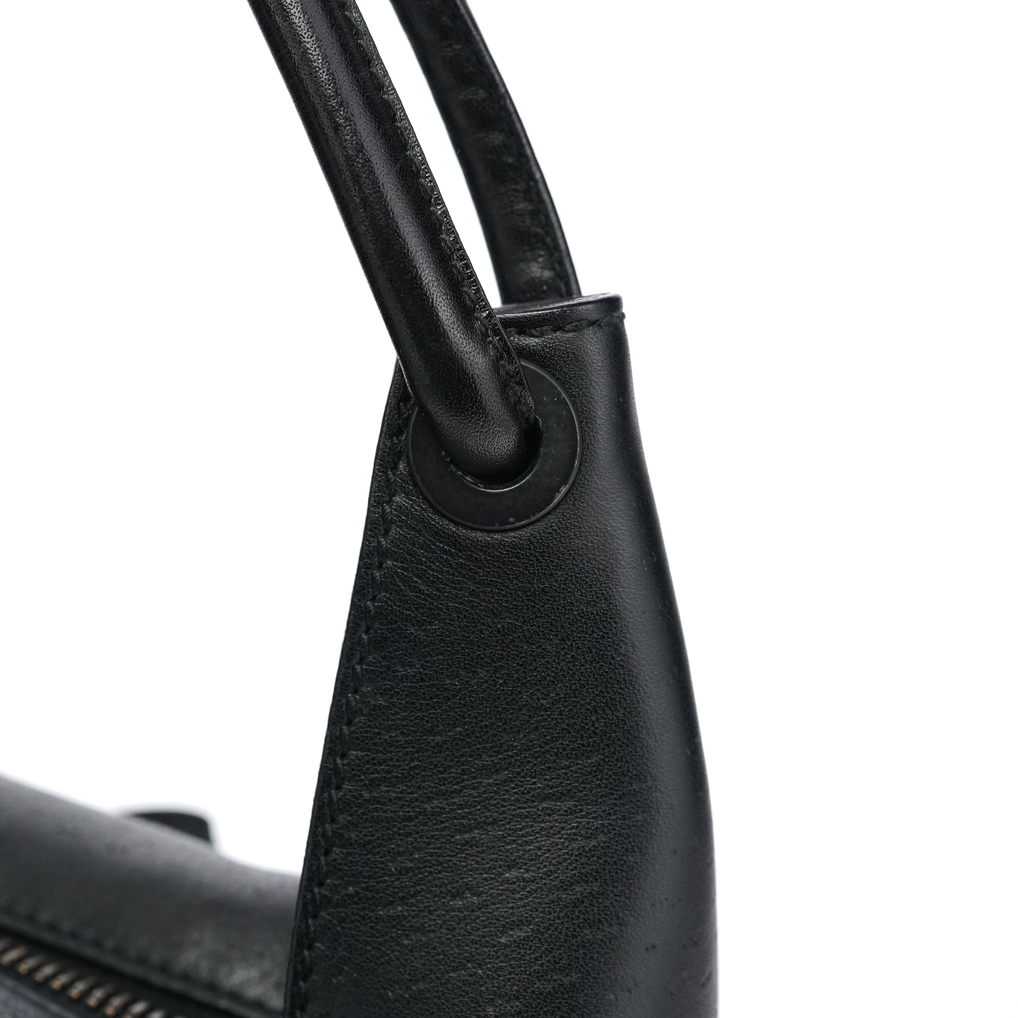 101333 Black Textured Leather Shoulder Bag